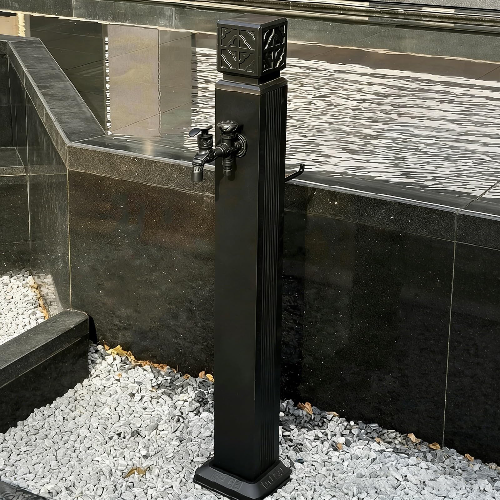 Fontaine à eau pour terrasse et lavage de voiture pratique en extérieur