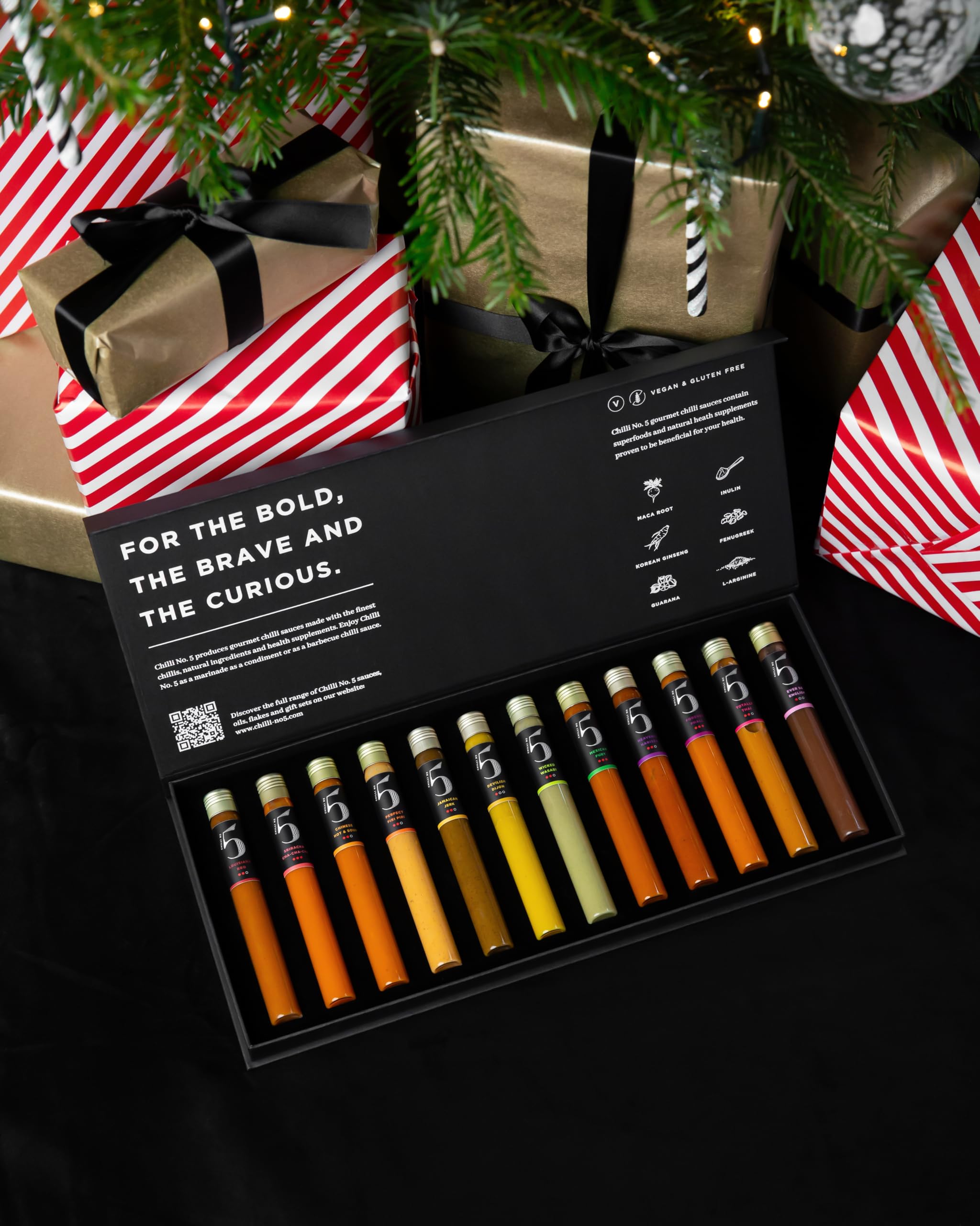 Chilli No. 5 Passport Piccanté | Coffret Sauce Piquante du Monde- 12 flacons en verre de 25 ml, Coffret Cadeau Gourmet, Super-aliments Sains, Végan, Sans Gluten, Sans Arômes