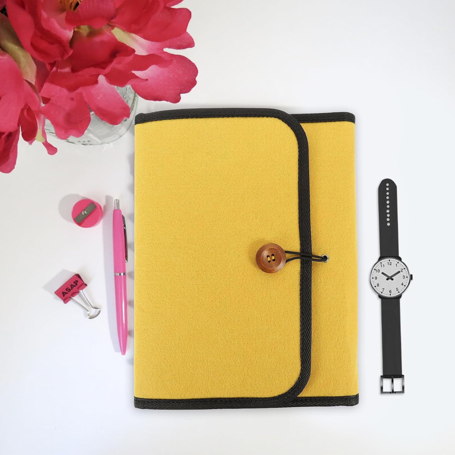 Yellow Felt Watch Strap Pouch Organizer for Watch Straps and Cables, Wear-resistant Design with Compact Size, for Business Trip and Travelling to Keep Things Organized