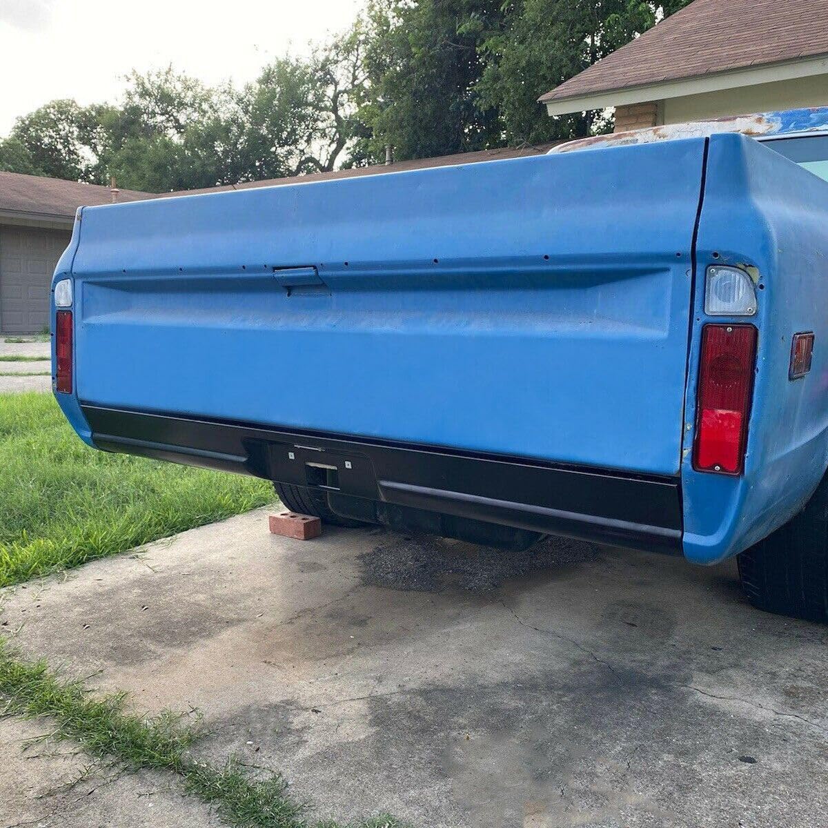 TIUBIDBA Rear Bumper Roll Pan Fleetside w/License Plate Steel for Chevy for C10 Panel 1967 & Pickup 1967-1972 & Suburban 1967-1972