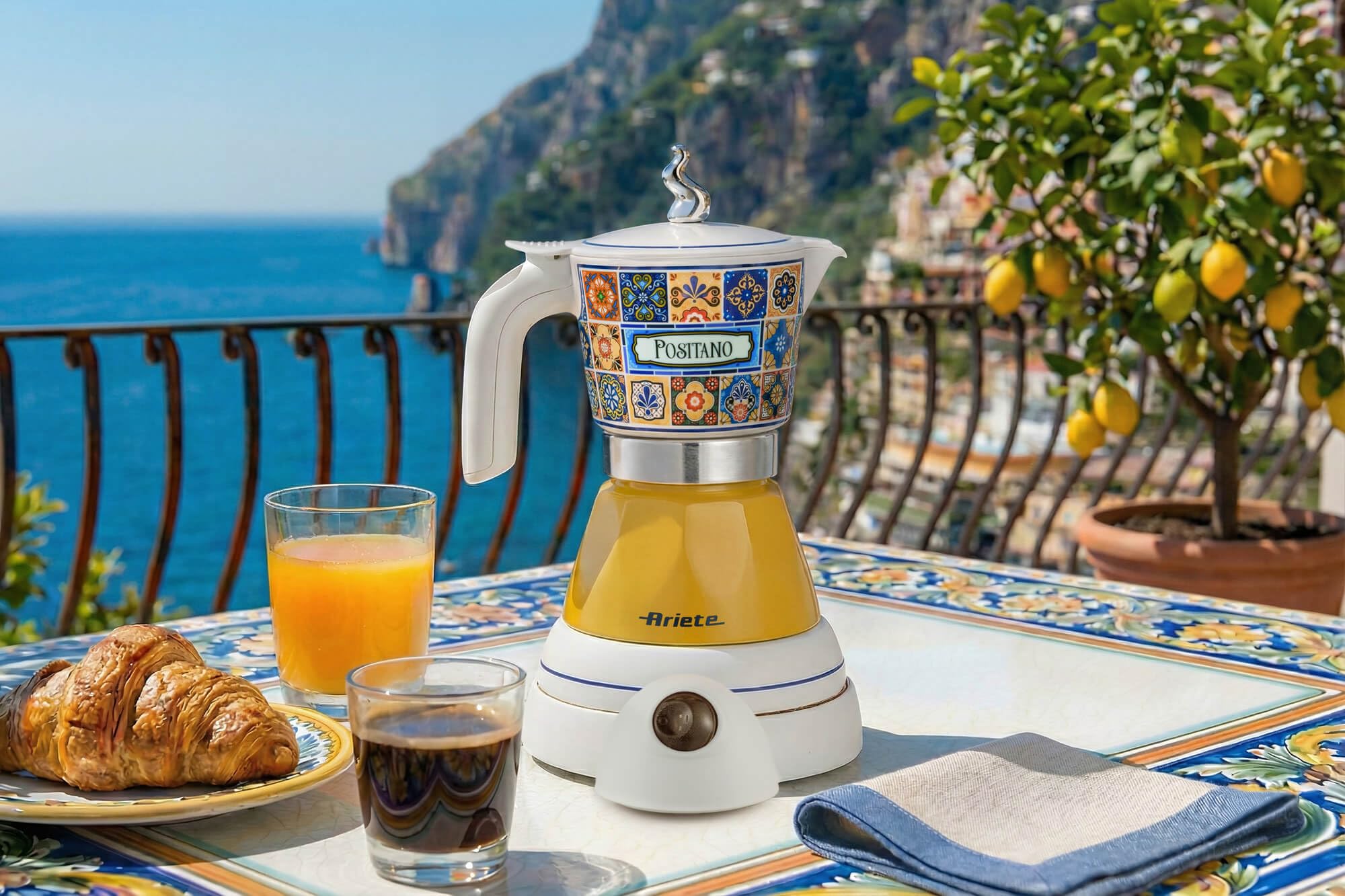 Ariete 1358/1P Moka Aroma Positano, Moka elettrica, 400W, 2/4 tazze, Cordless, Spegnimento automatico, Mantenimento temperatura