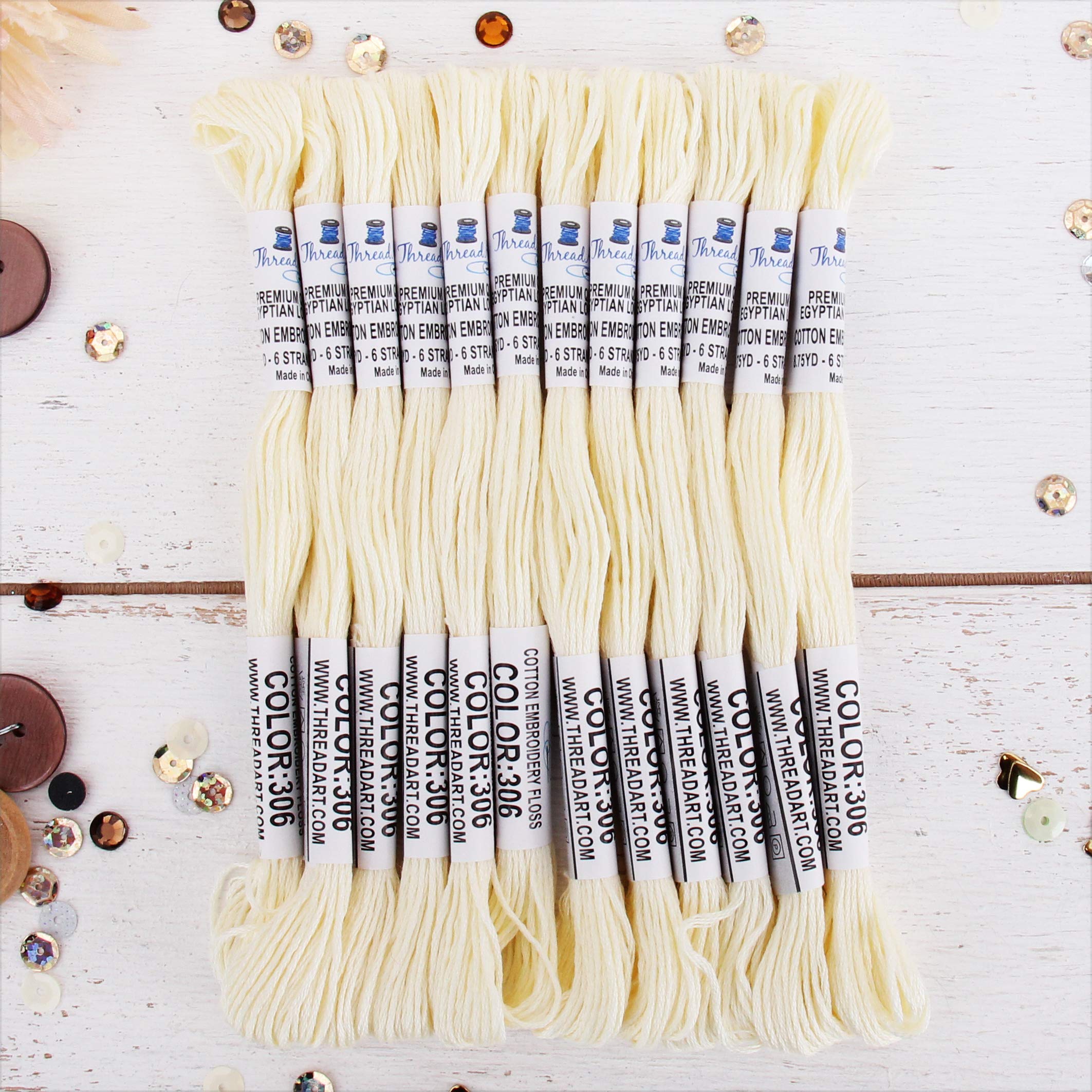 Threadart - 12 madejas de hilo de algodón egipcio de fibra larga para bordar, color blanco roto | 6 hilos divisibles de 8.75 yardas cada uno para bordado a mano, pulseras de la amistad, punto de cruz