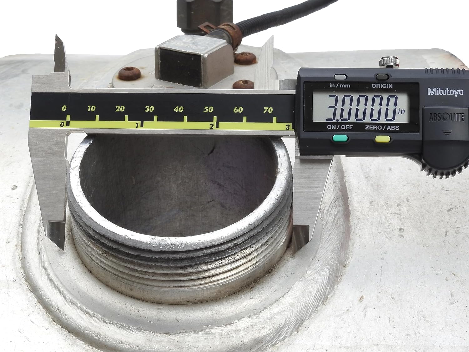 3” Nominal Locking Diesel Fuel Cap for Volvo VNL Series Low Sulfur Fuel Tanks