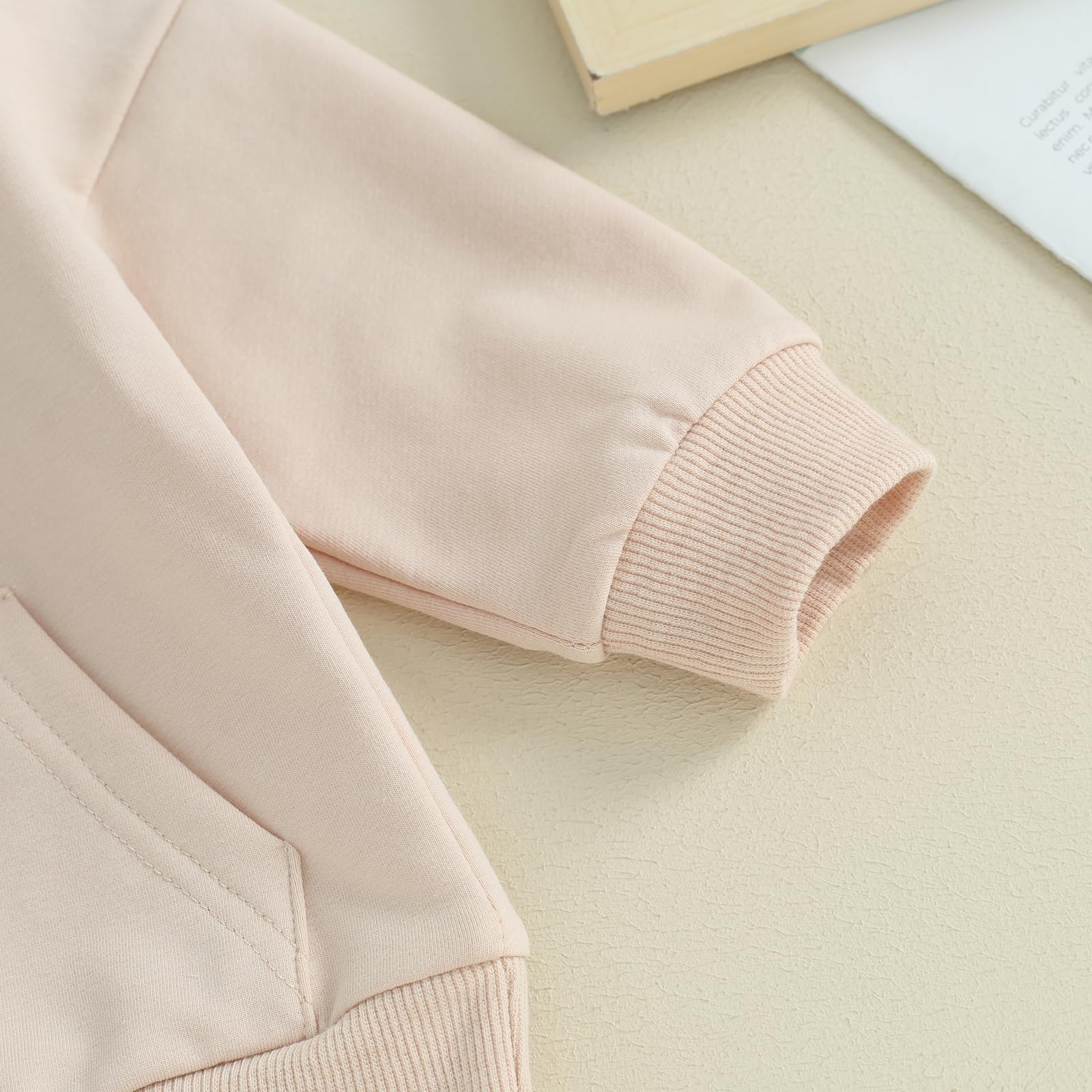 Conjunto de 2 piezas de sudadera con capucha y pantalones deportivos de color liso para bebé y niña