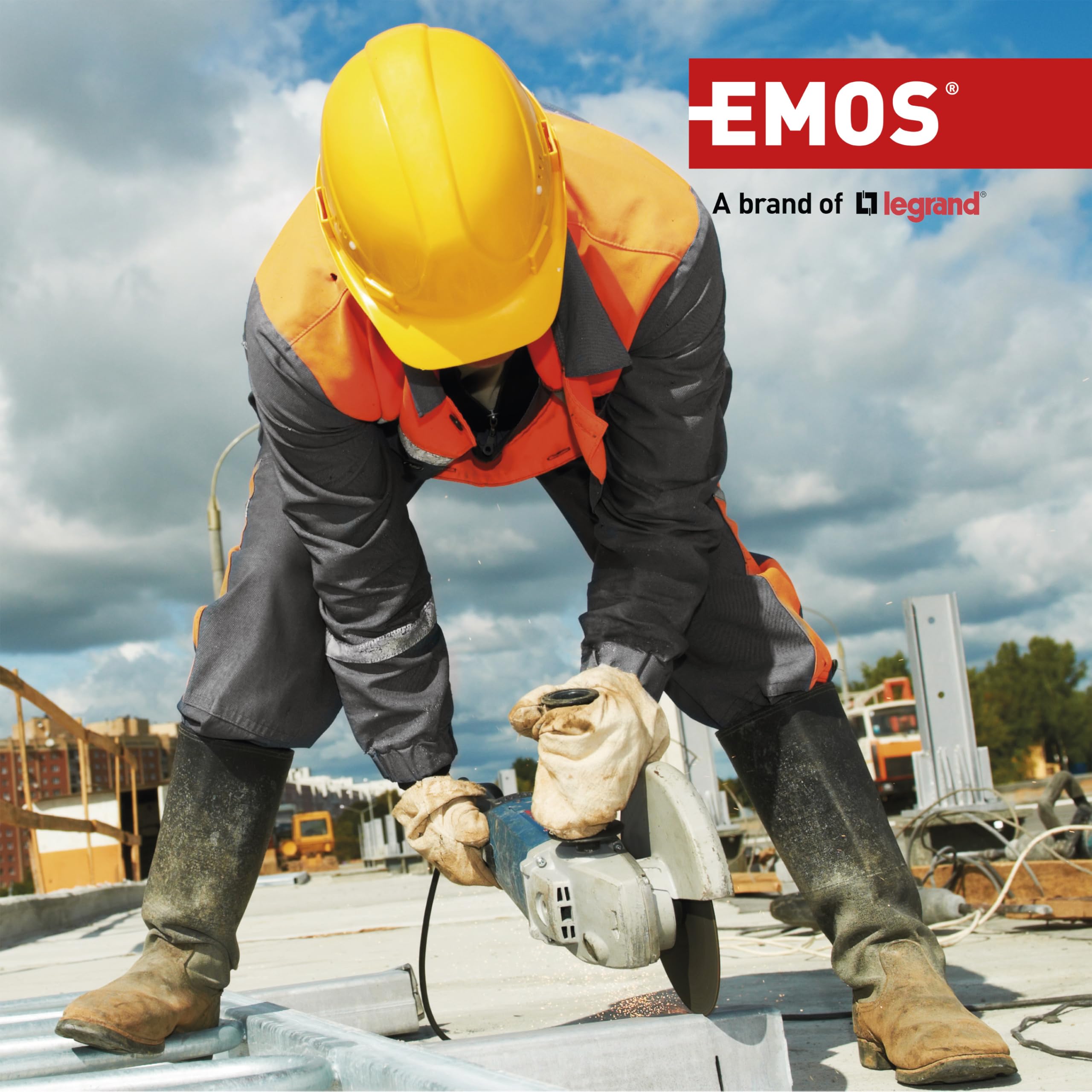 EMOS multiprise 10 m, 4 Prises françaises, Interrupteur, IP44 extérieur | prises 45°, 250 V, 3680 W, avec couvercle