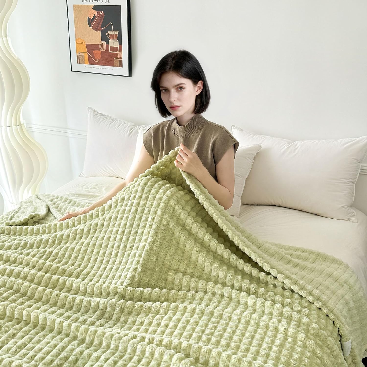 Ultra Soft Jacquard Sherpa Throw Blanket, Lightweight Yet Cozy, Versatile Couch and Travel Blanket, Checker Pattern, Multiple Sizes and Colors, Easy-Care and Durable,50x60 Inches - Image 3