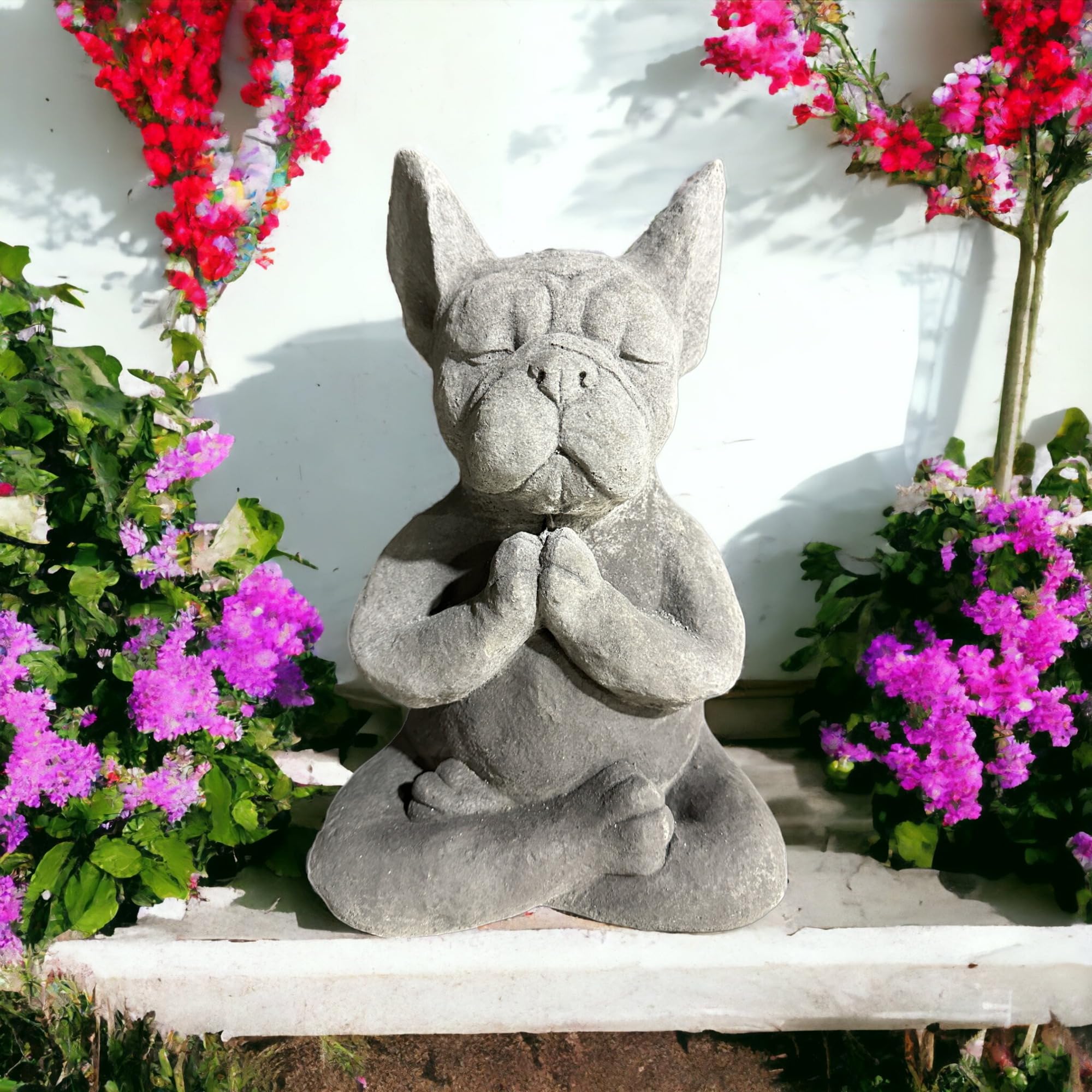 OriginalPaul Skulp & Betondesign Steinfigur Yoga Französische Bulldogge Massiv Gartenfigur Geschenkidee Höhe 30cm Gewicht ca. 8kg Frenchie