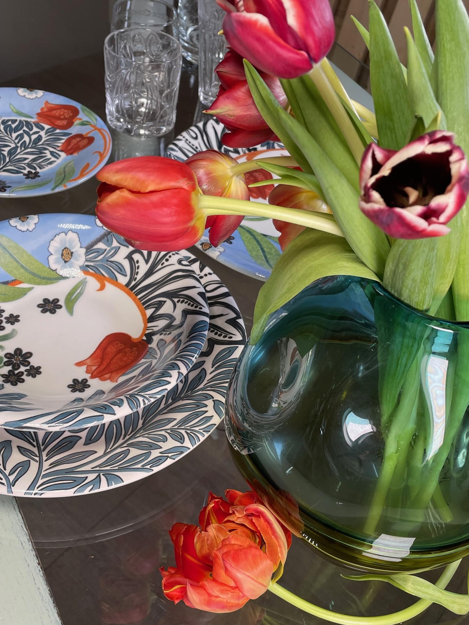 Wald Collezione da Tavola di Piatti Piani, Fondi, Frutta, Insalatiera e Portata in Ceramica, Decoro Tulipano, Lavabili in Lavastoviglie (Set Completo 20 pz)