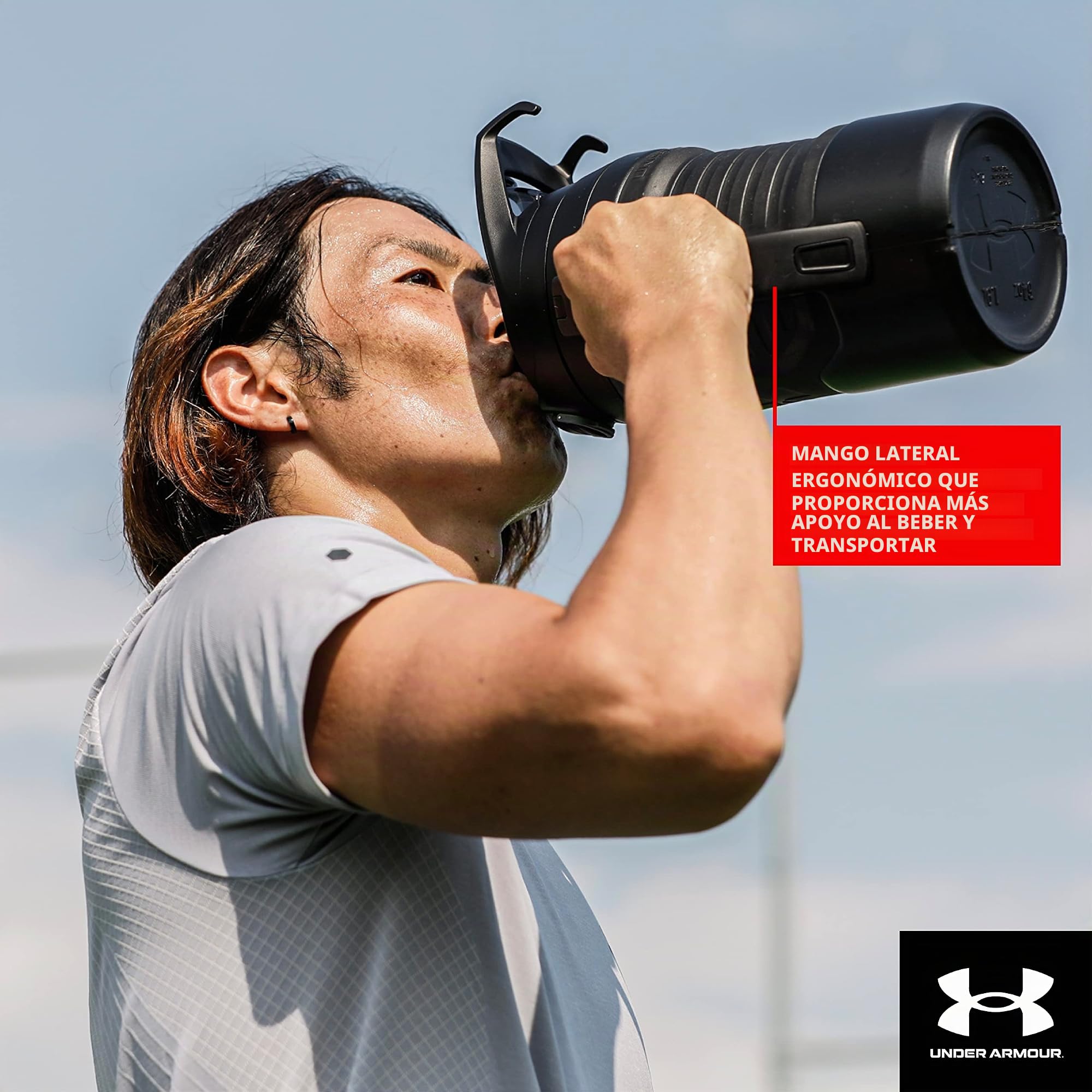 Under Armour Playmaker - Botella de Agua de 64 onzas, Mango de Gancho de Valla, Tapa Protectora con botón de Bloqueo, Agarre Exterior del Cuerpo, para niños y Adultos, Todos los Deportes, béisbol,