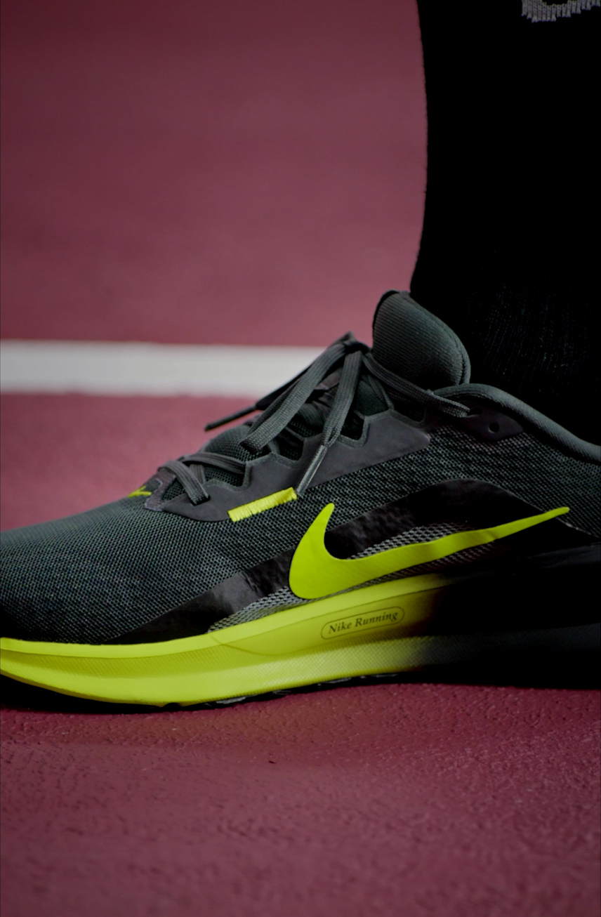 Amazon.com | Nike Men's Downshifter 13 Road Running Shoes