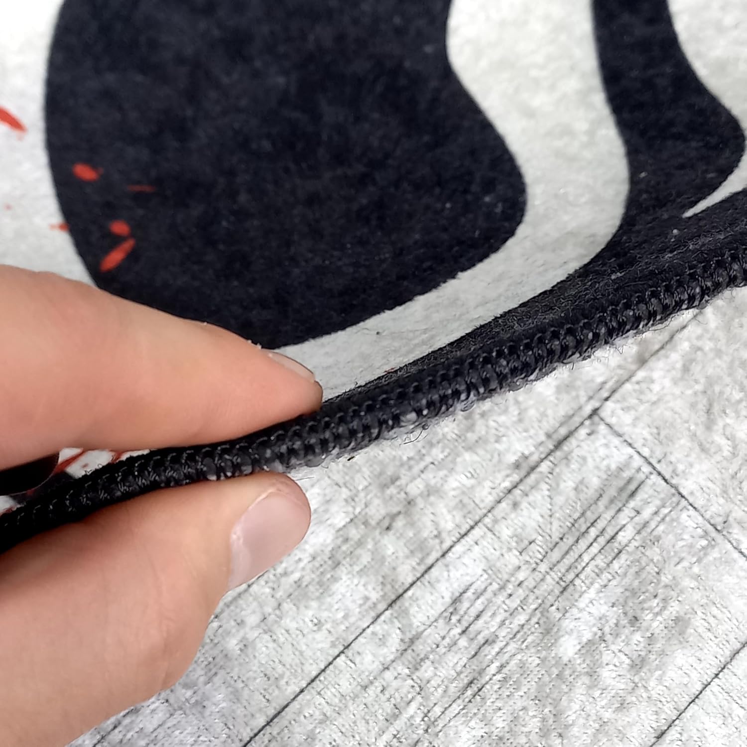 Scream Knife Horror Rug Movie Theater Room Bedside Mancave Floor Decor Nonslip Washable Carpet Spooky Mat (Blood, 1x4 ft. (Flat Quality))