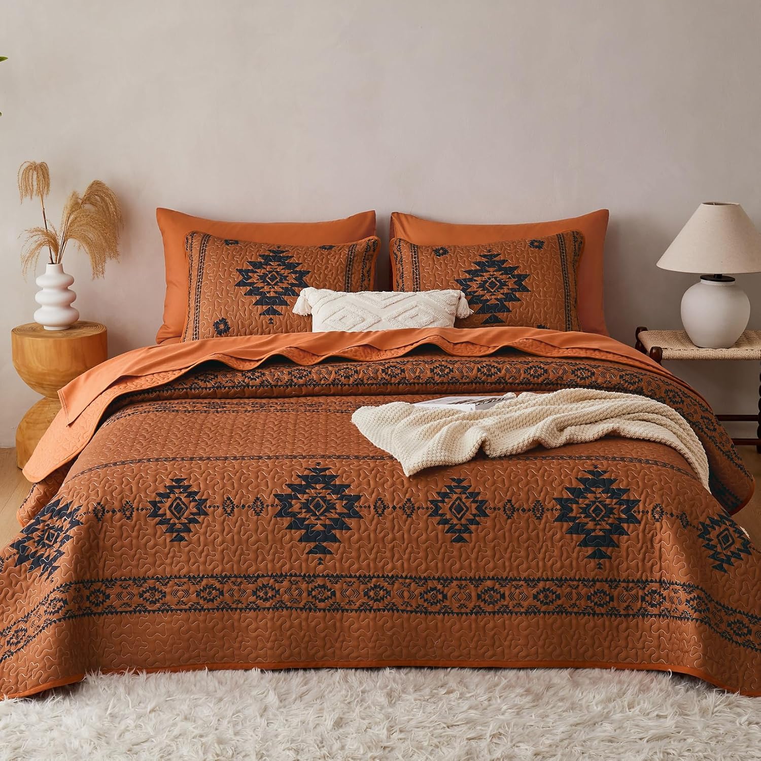 Wake In Cloud - Western Quilt Set, Southwestern Aztec Country Tribal Native American Rustic Ranch, Reversible Lightweight Bedspread Coverlet, 3 Pieces, Burnt Orange, Queen/Full Size