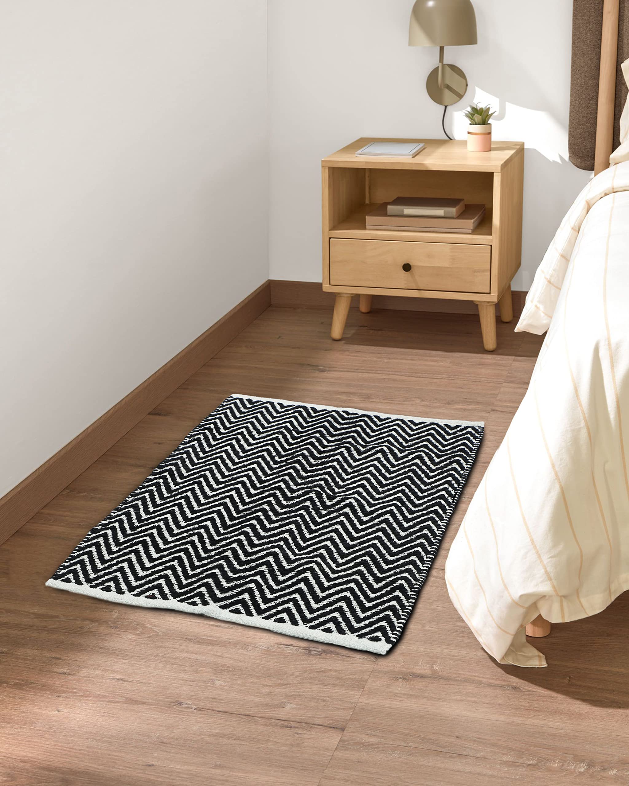 THE HOME TALK Cotton Door mat | Bath Rug for Spa, Vanity Shower, Kitchen & Living Room | Water Absorbent Linens | Warm & Soft Carpets | Bathroom Accessories | 50 x 80 CM | Dark Grey