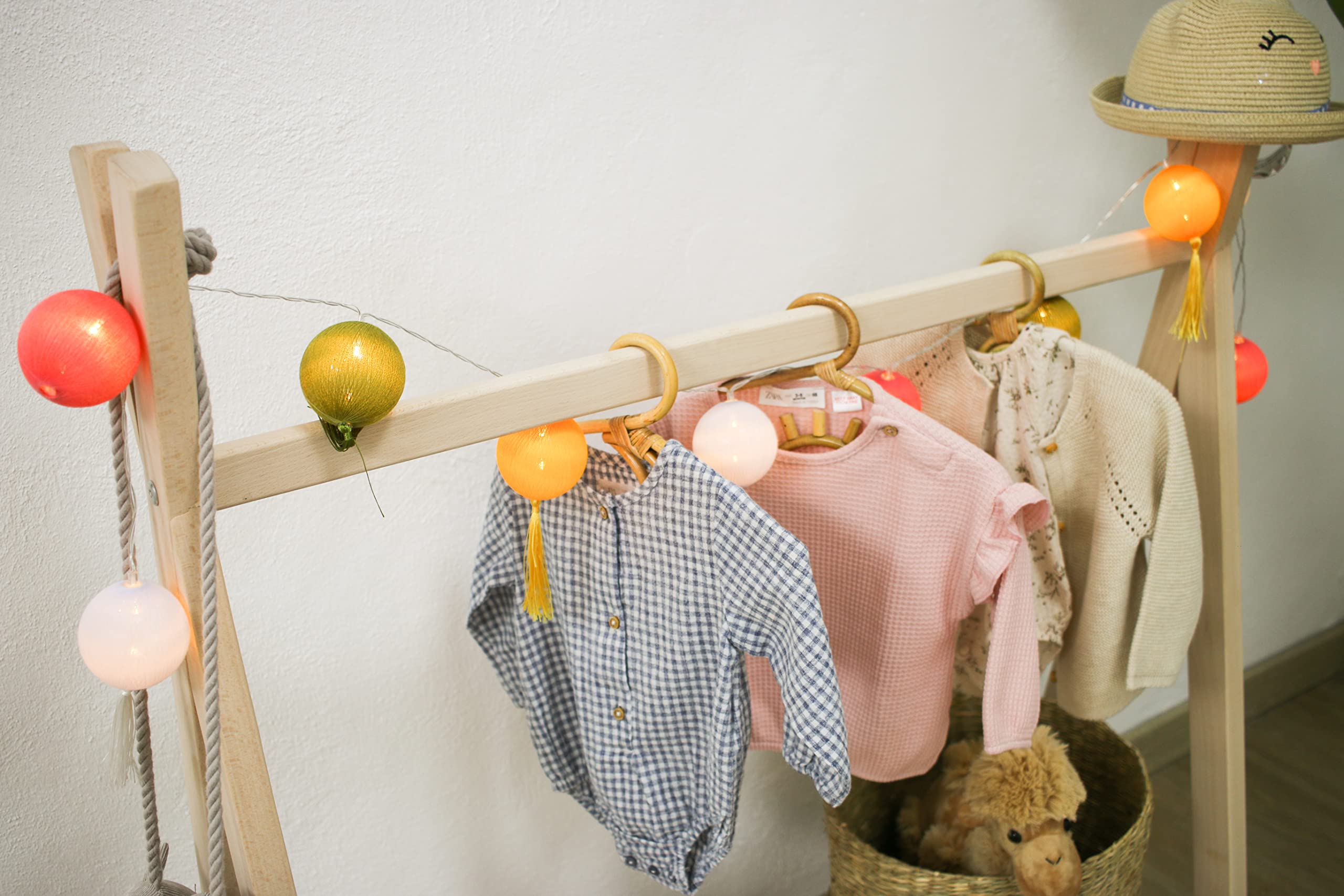 the good wood by PLASTIMYR - Perchero Infantil - Burro Ropa Infantil - Perchero de Madera - 91 x 35 x 104 cm
