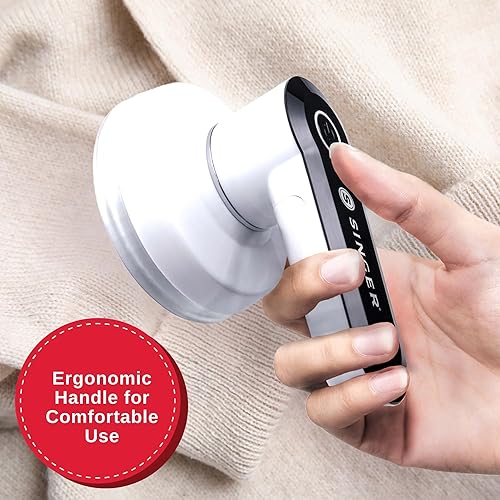 Vista 6 de SINGER Compact Fabric Shaver and Lint Remover Portable, Battery Operated Device with 3 Stainless Steel Blades & Detachable Lint Catcher