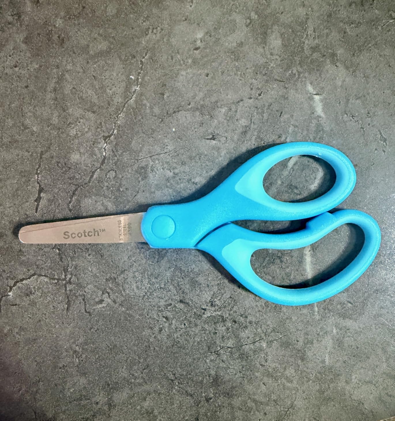 Scotch Kids Scissors, 1 Pair, Blunt, Stainless Steel, Soft Grip, Blue, 5" view 6