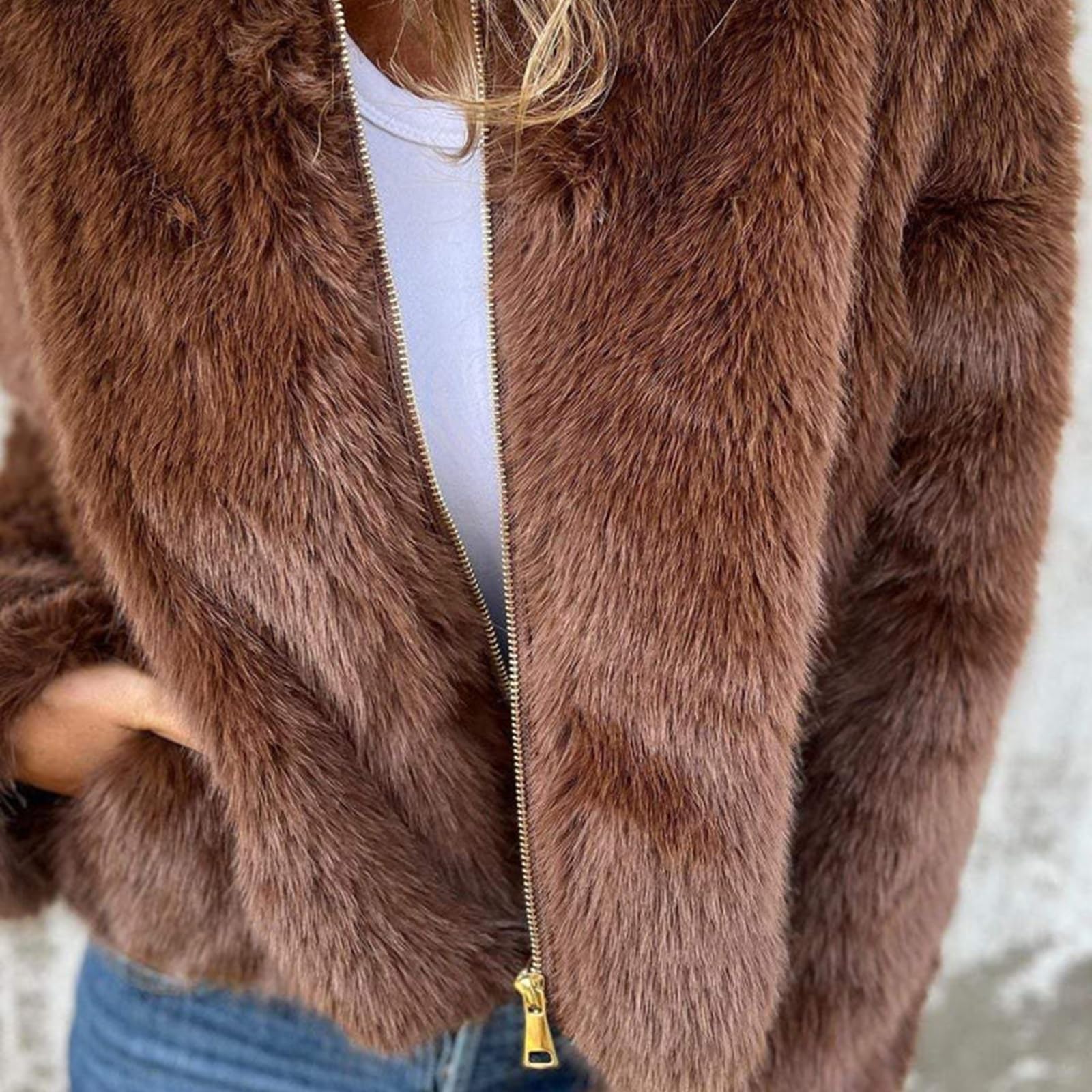Shop Marie Méro Gebreide trui met hoge kraag en rits op voor 69.50 EUR. EAN: 5400508692045 Shop Marie Méro Gebreide trui met hoge kraag en rits op voor 69.50 EUR. EAN: 5400508692045