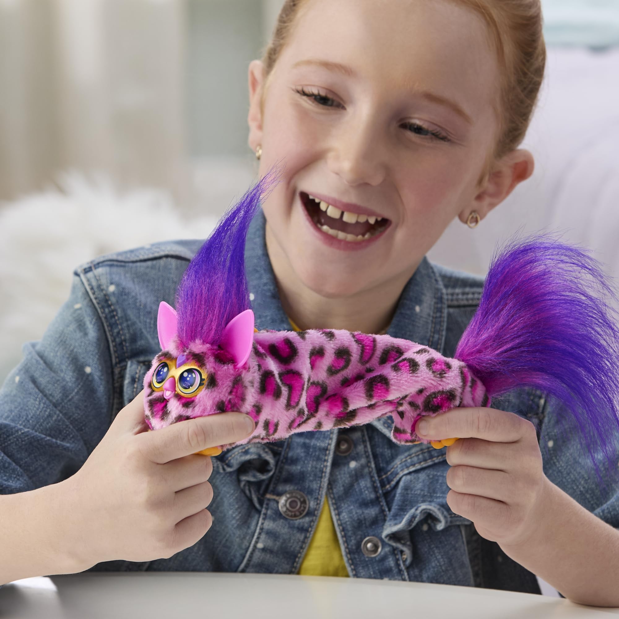 Furby DJ Furblet Kitt-Ee-Luv Interactive Plush Toy with Stretchy Body, Music & Silly Sound Effects - Image 3