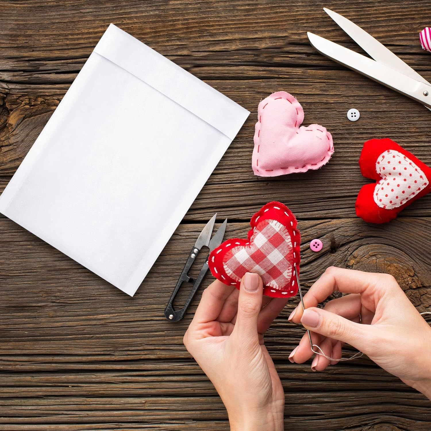 ABC PACK & SUPPLY Kraft Bubble Mailer, 6.5 x 9 Inches, White Padded Envelopes Self Seal, Tear Resistant, 600 Pack, Paper Shipping Envelopes