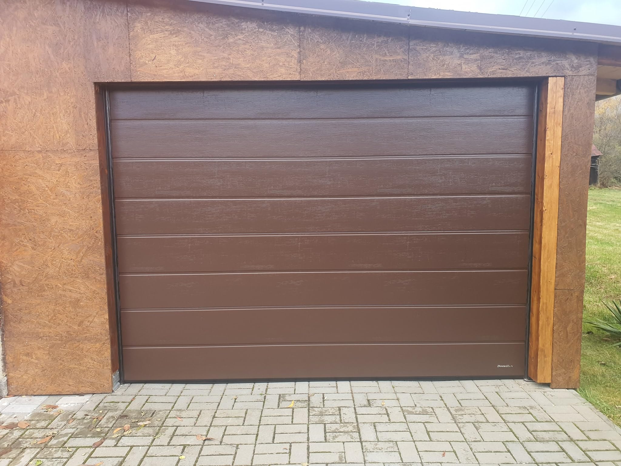 DoorHan - Puerta de Garaje | Seccional | Motorizada y emisor manual, para el Autoensamblaje, Tamaño y Color para elegir (RAL 8014 (Marrón), Ancho 2750 mm x Alto 2150 mm) extra