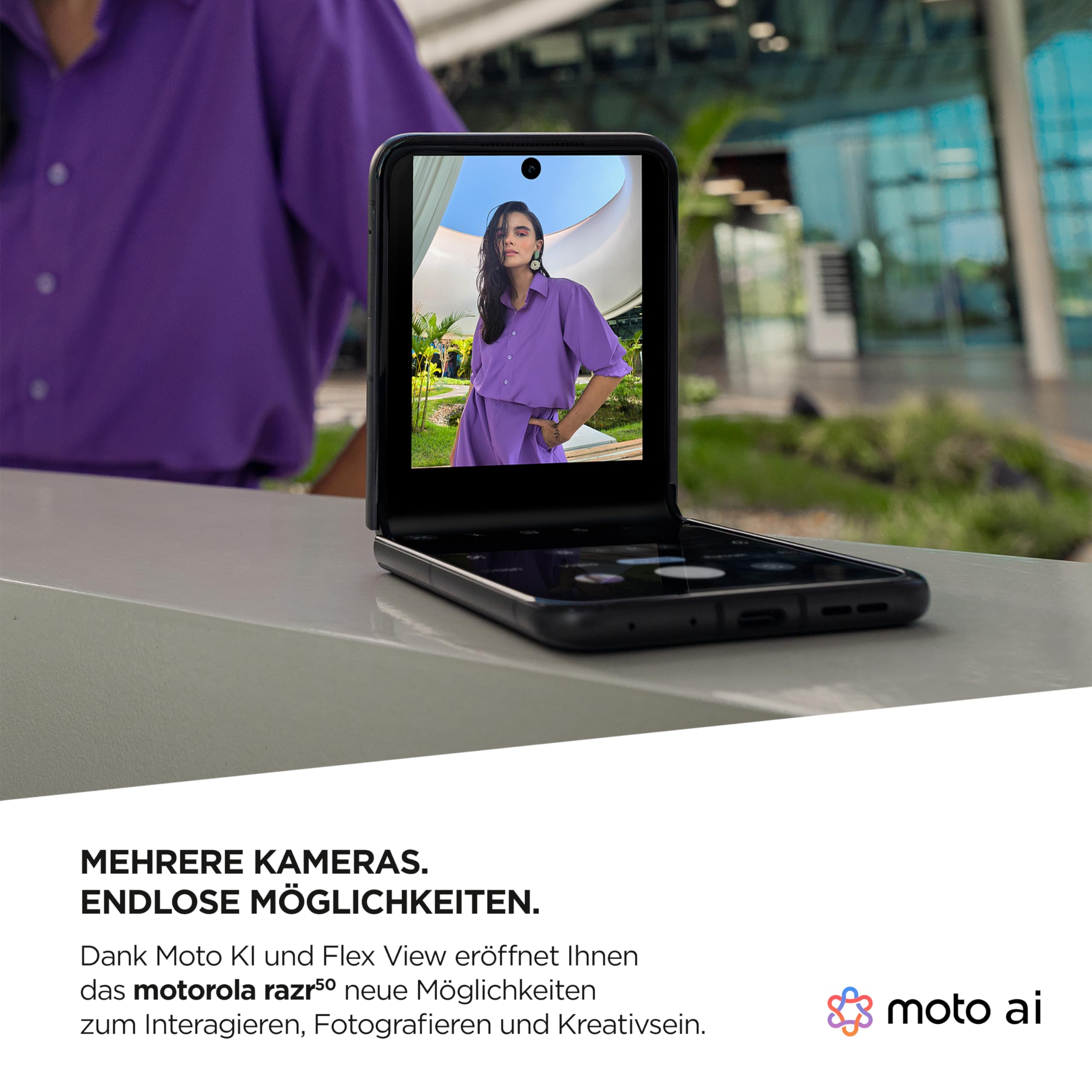 Motorola razr50 - Schermo FHD+ da 6,9"/3,6", fotocamera da 50 MP, 8/256 GB, 4200 mAh, Android 14), con cover protettiva premium [esclusiva su Amazon]