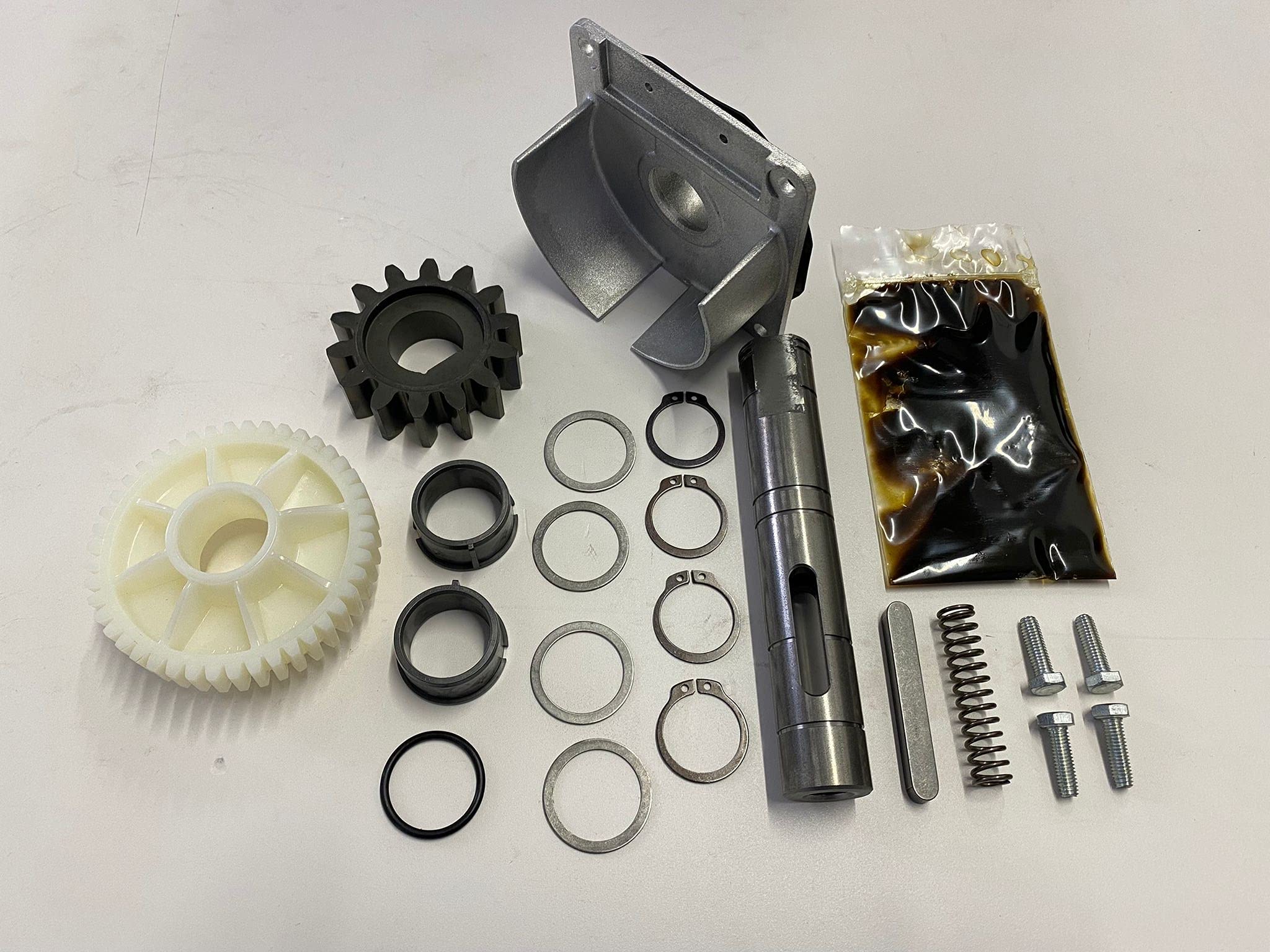 ECI ELETTROFORNITURE RICAMBIO ORIGINALE BFT I200032 10001 kit riduzione + uscita pignone Deimos BTA ULTRA