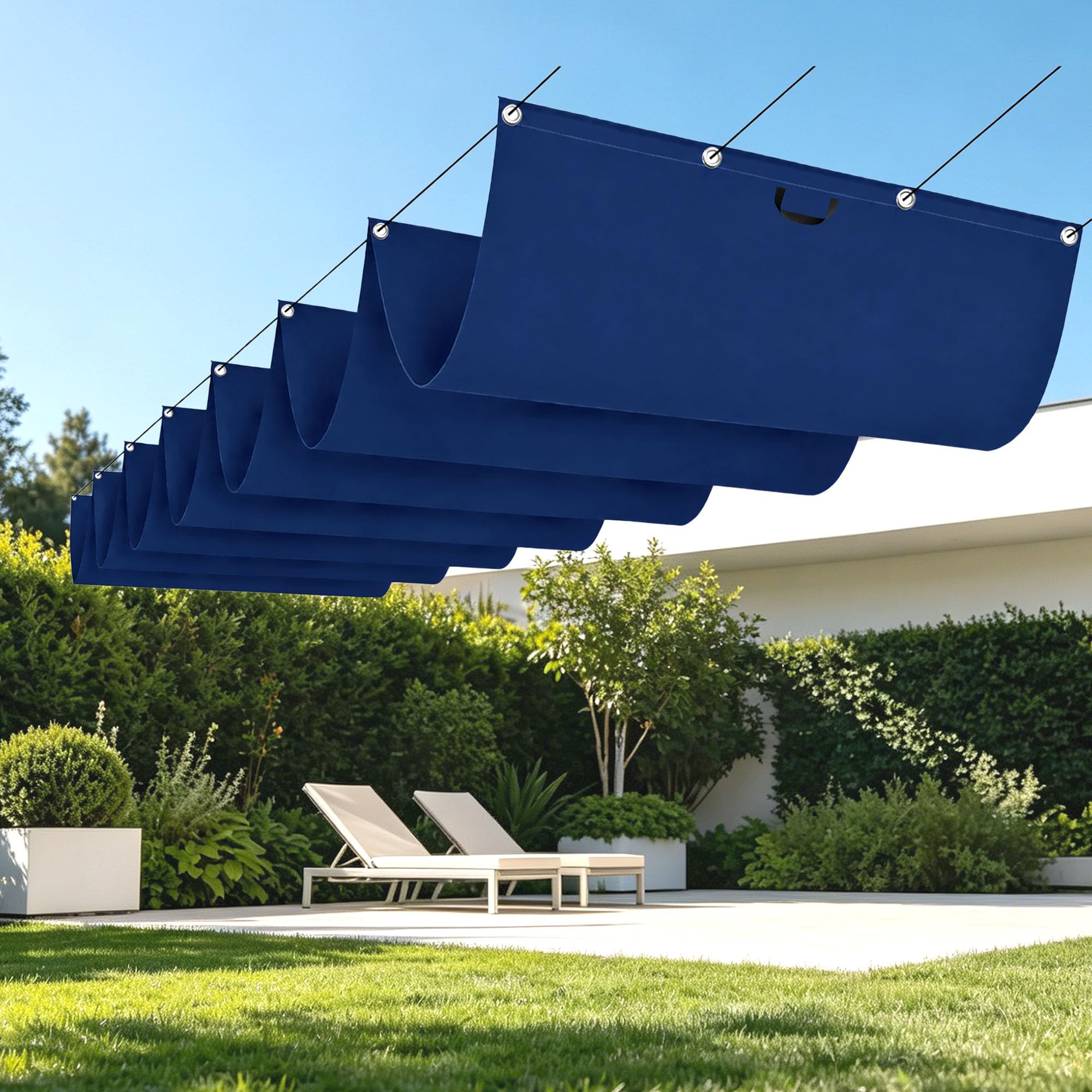 Voile ombrage vague bleu foncé pour aménager un salon de jardin sur grand balcon