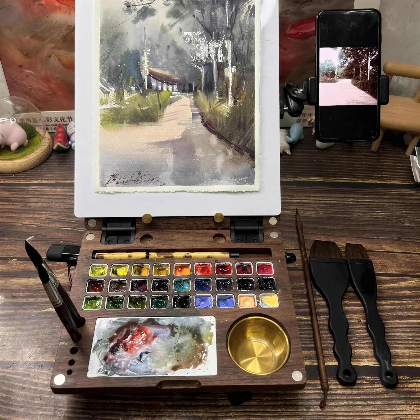 Art Class - Paleta de pintura plegable de madera con 27 pozos, área de mezcla blanca y diseño compacto para artistas, estudiantes, bandeja de pintura, paleta de mezcla, suministros de arte Plein Air