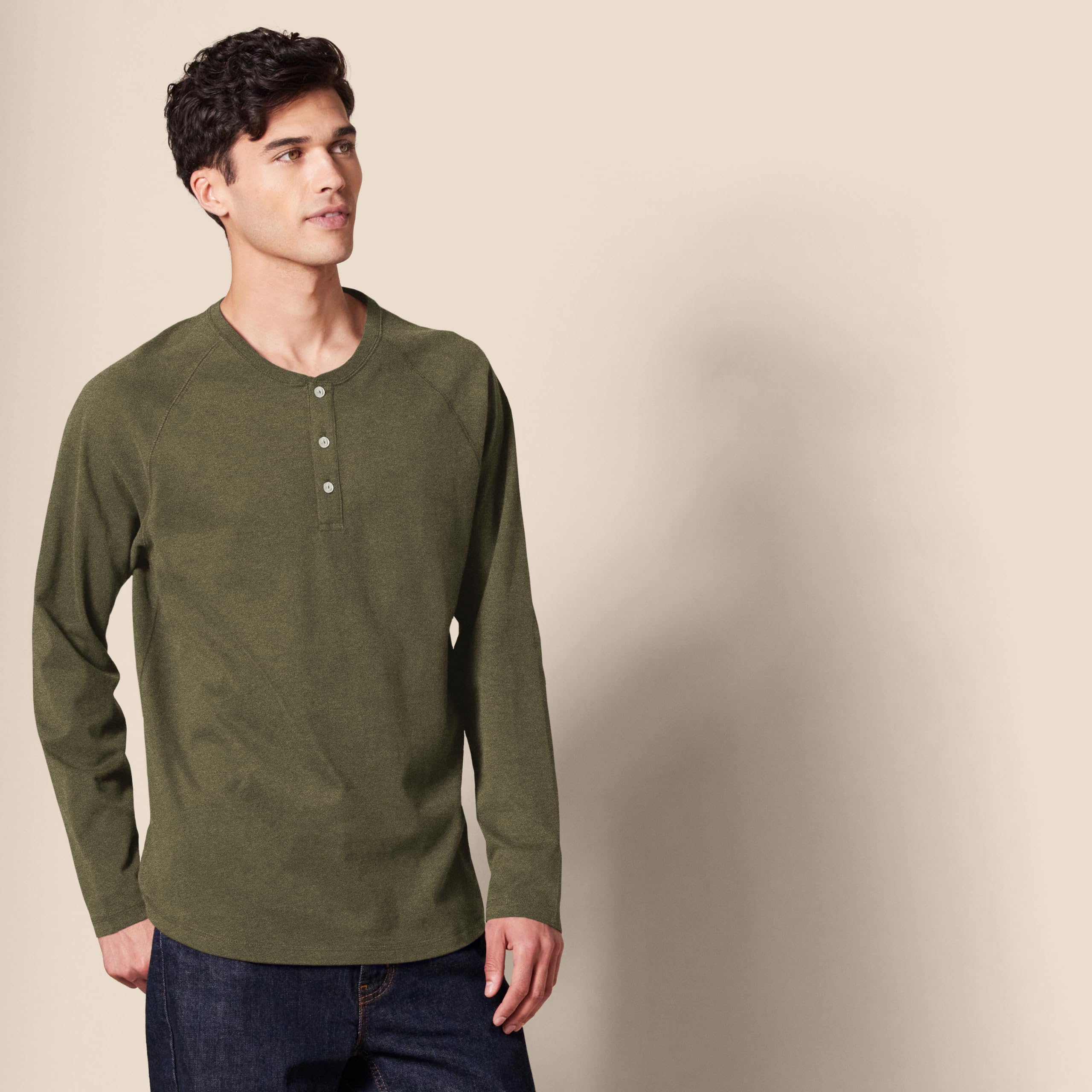 Amazon Essentials Long Sleeve Shirt for Men, Regular-Fit Henley, Available in Big & Tall