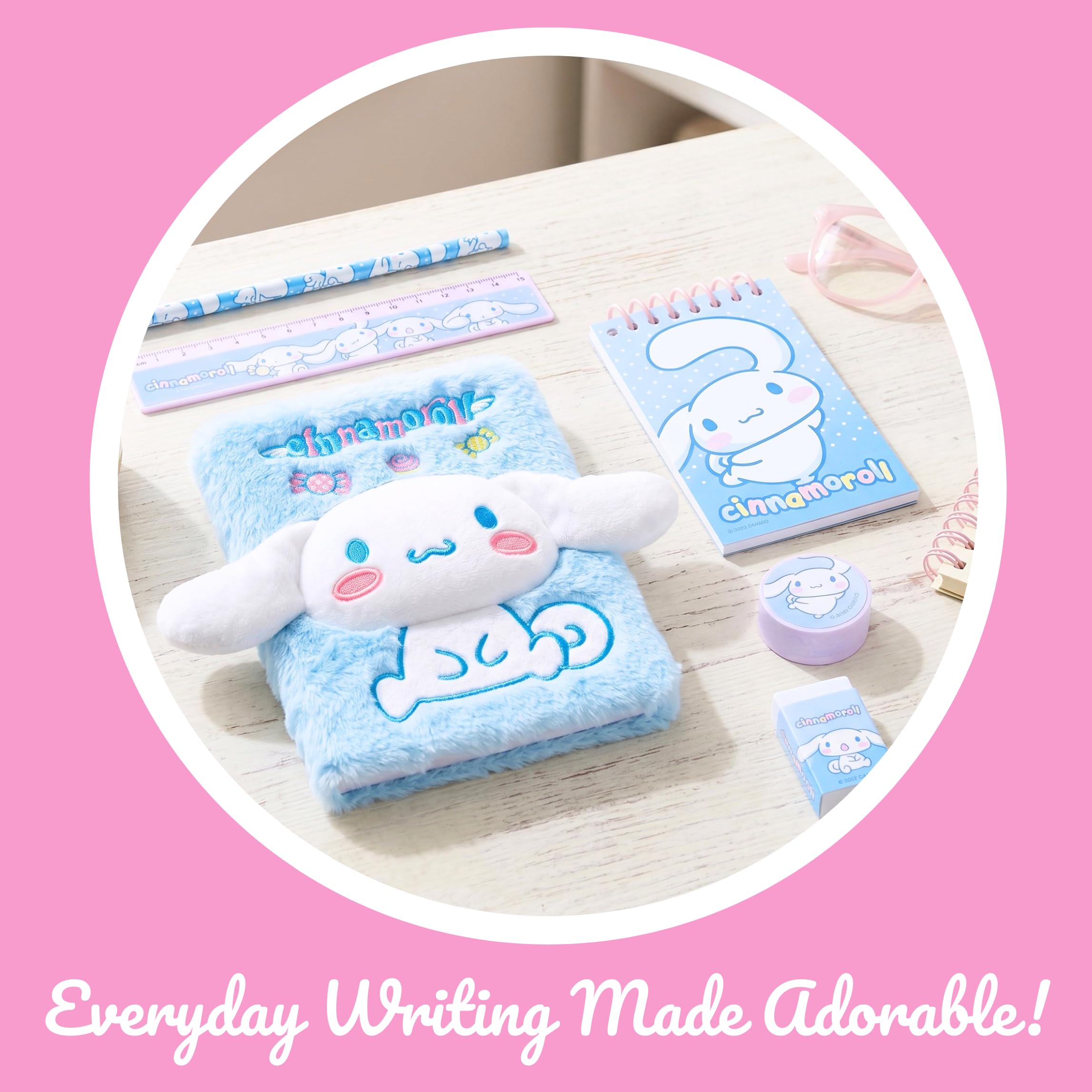 Hello Kitty Cinnamoroll Juego de Papelería para Niñas, Incluye Cuaderno Peluche 3D, Regla, Sacapuntas, Borrador, Libreta y Lapiz, Regalo para Niñas