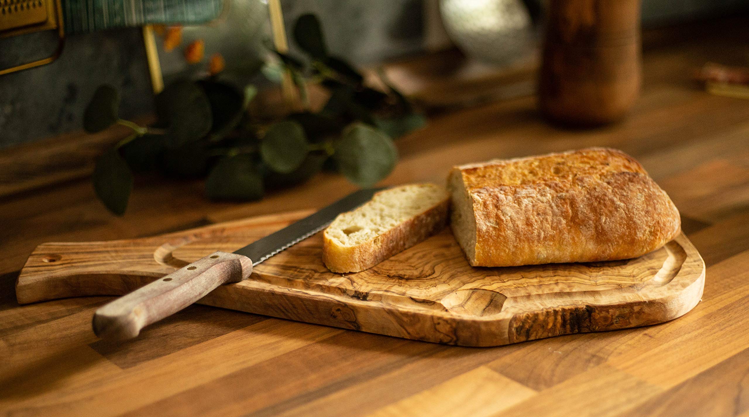 Benera Oliveholz - Tabla de cortar (45 cm, con asa y surco, también para servir y servir