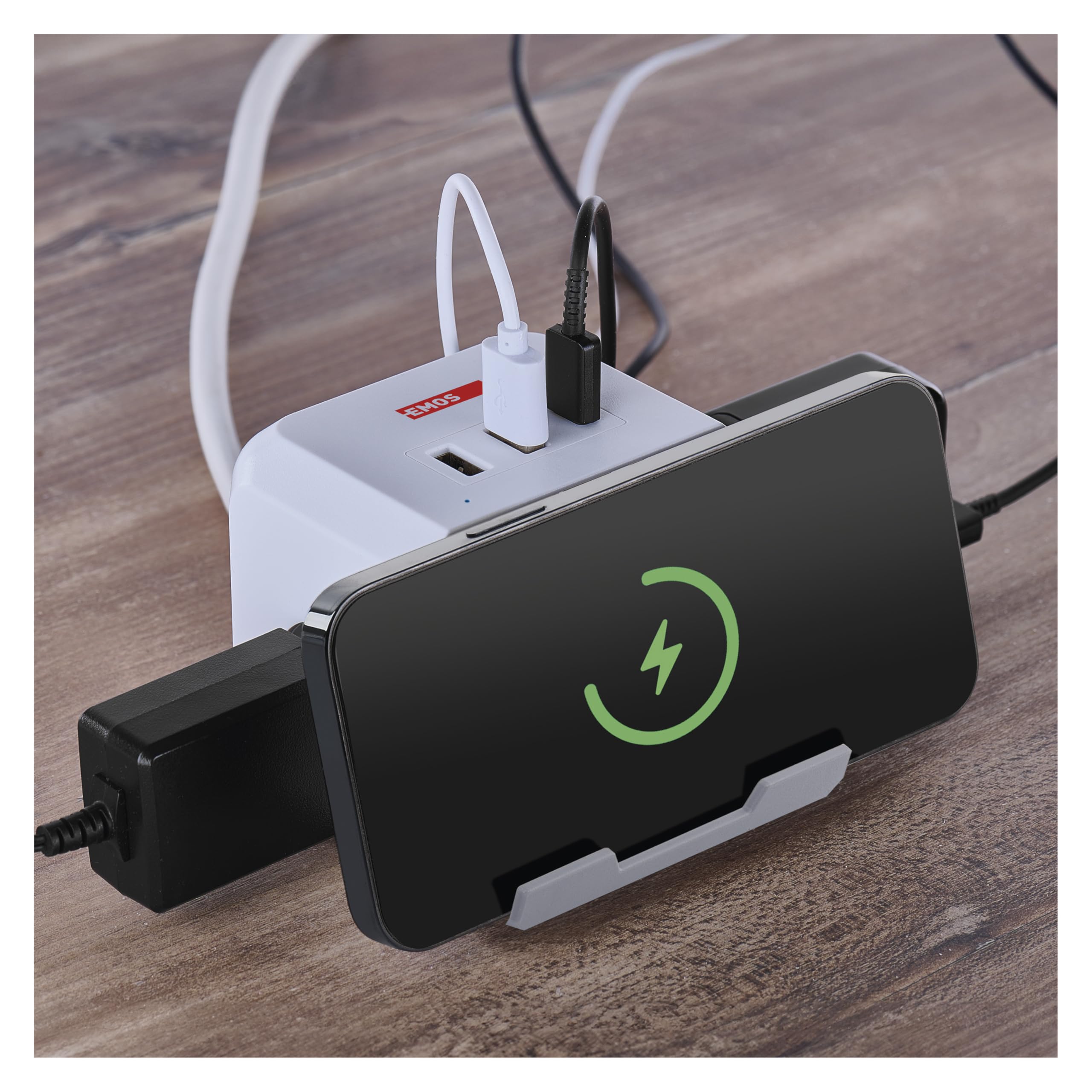 EMOS Steckdosenwürfel mit USB und QI Ladestation, 2X Schuko-Steckdosen, 2X USB-A Port, 1x USB-C Port, 1x Qi Ladestation mit Handy-Ständer, 2m Kabel, erhöhter Berührungsschutz