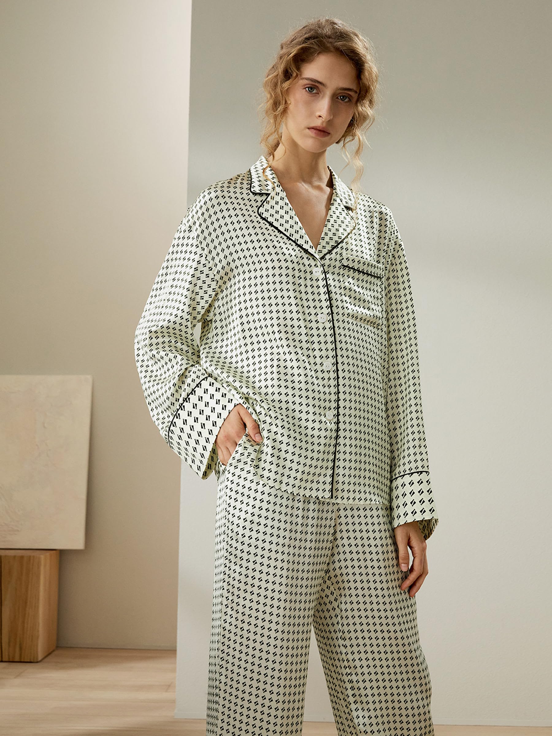 LilySilk 100% Seidenpyjama-Set für Damen Bedruckte Seidenpyjamas Hemdbluse mit Knopfleiste Reverskragen Übergroße Hose mit hoher Taille