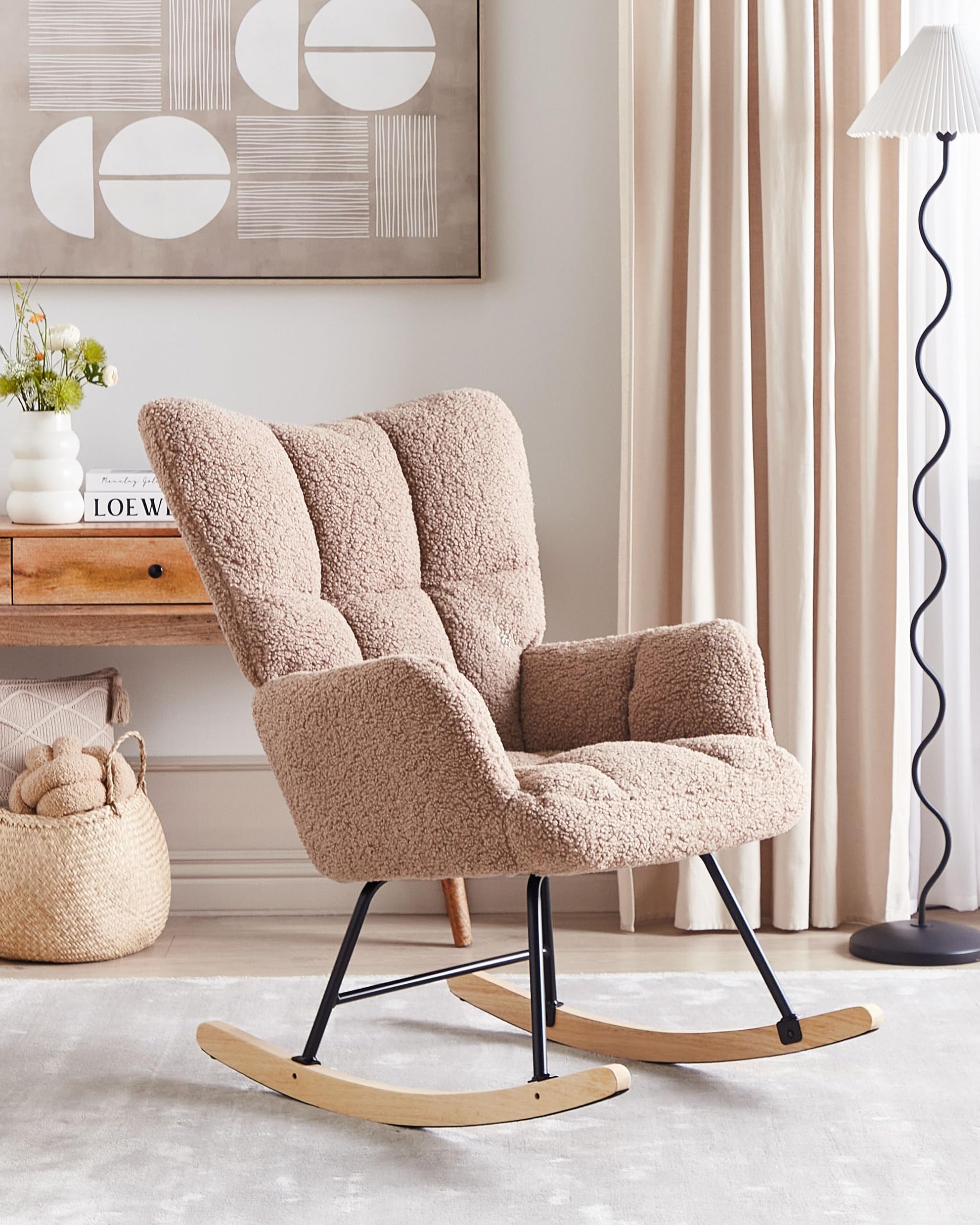 Beliani Fauteuil à Bascule Moderne en Tissu Bouclé Beige Sable et Pieds en Bois Oulu