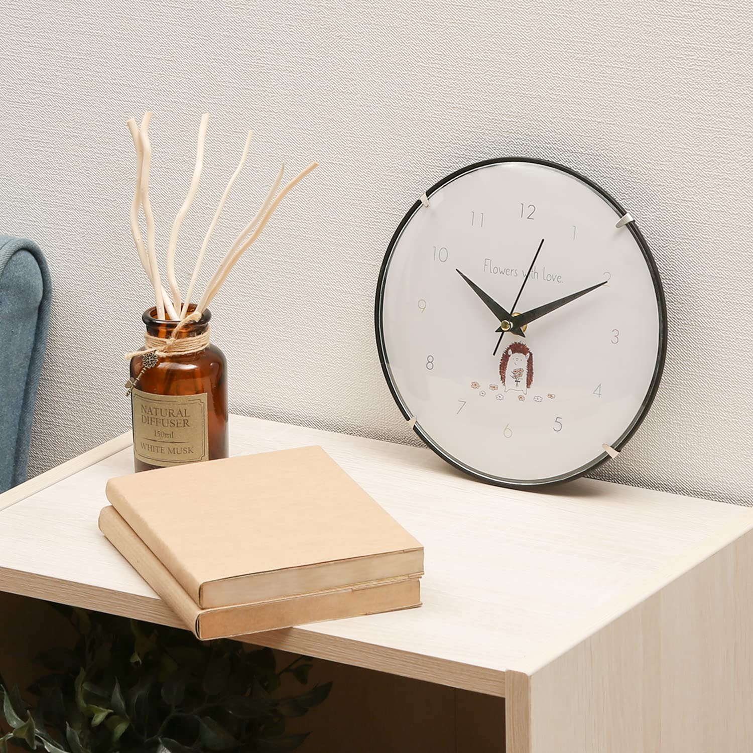 Amazon.co.jp: 不二貿易 時計 掛時計 幅20×奥行4×高さ20㎝ 花