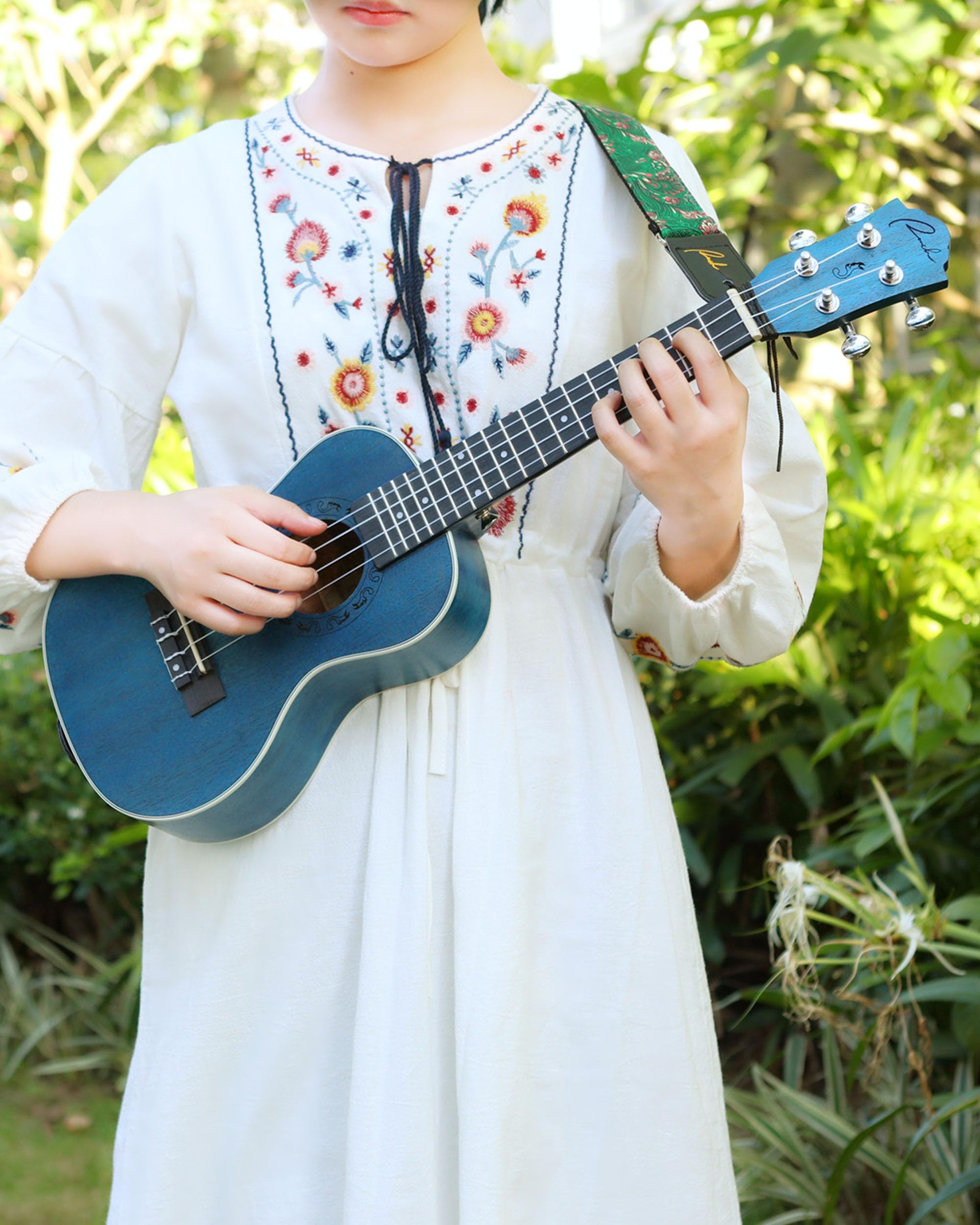 Tenor Ukulele Ranch 66 cm profesjonalny drewniany instrument ukelele z darmowymi lekcjami online i torbą koncertową, mała gitara hawajska, gwiaździsty niebieski