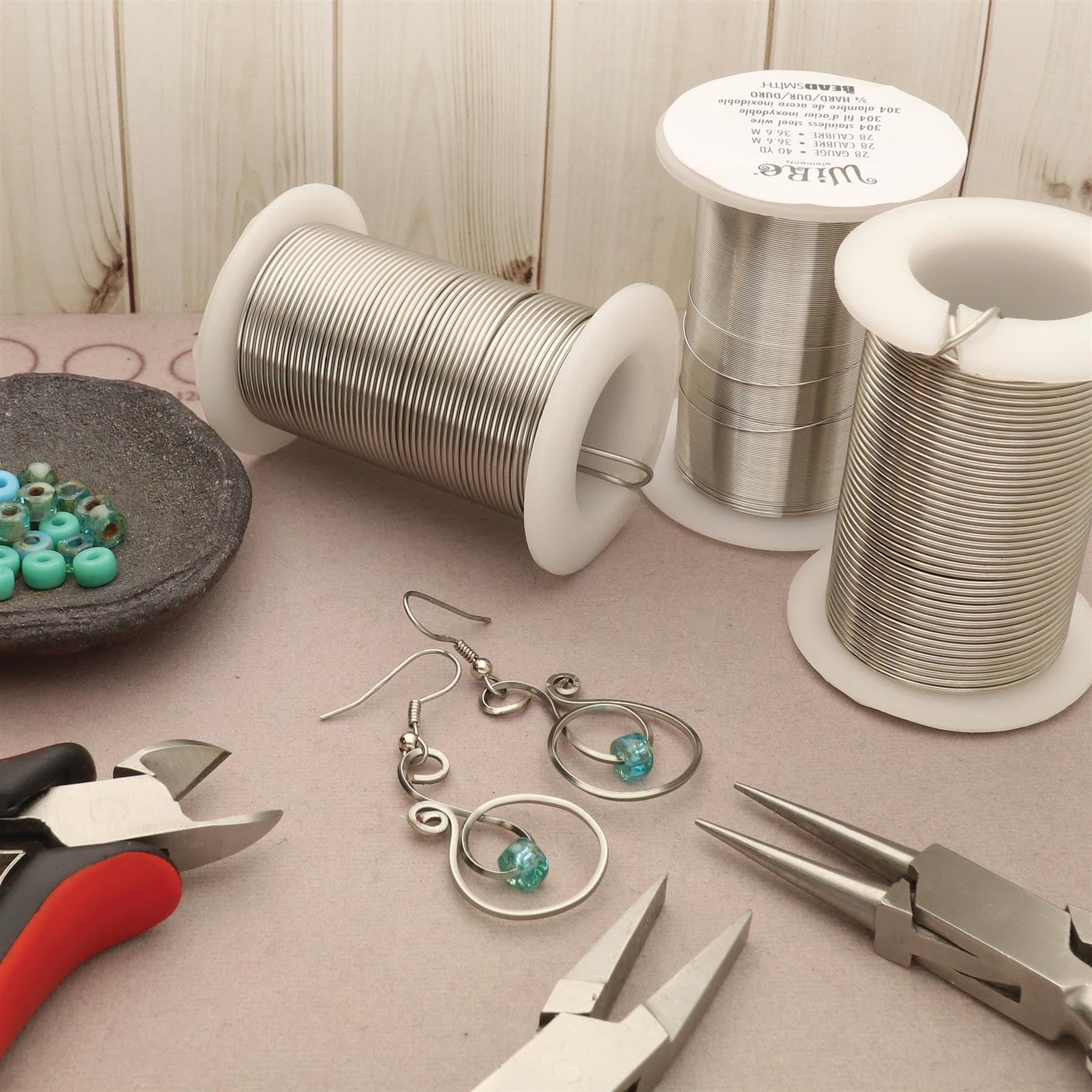 The Beadsmith Drut ze stali nierdzewnej – klasa 304, odporny na matowienie, okrągły, 20 Gauge, szpula 15 jardów – do produkcji biżuterii, rzeźb, modeli, ogrodnictwa, rzemiosła elektrycznego i