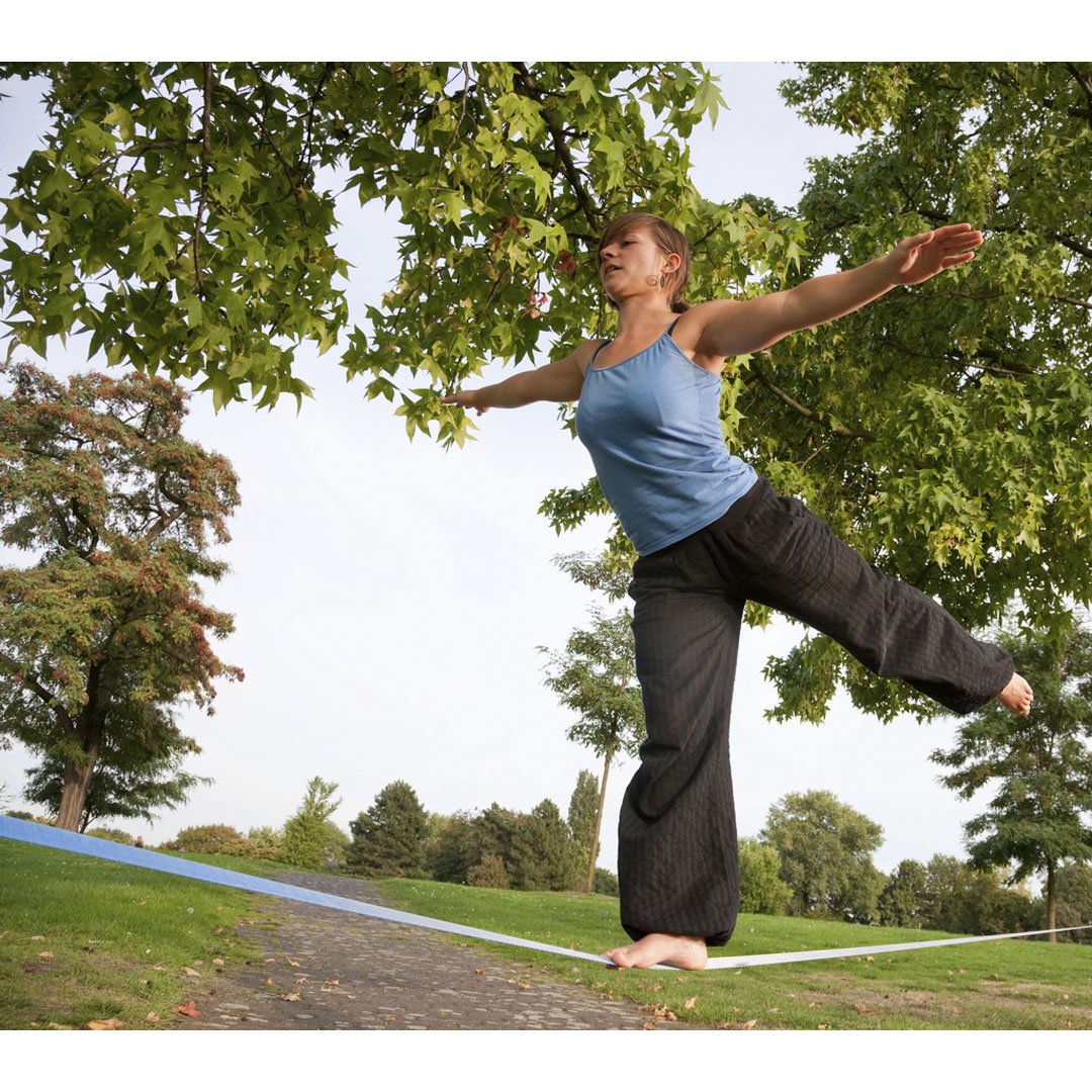 Giocoleria: Cinghia di Equilibrio Slackline HQ-Invento. 50 mm x 15 Metri con Strap di Fissaggio.