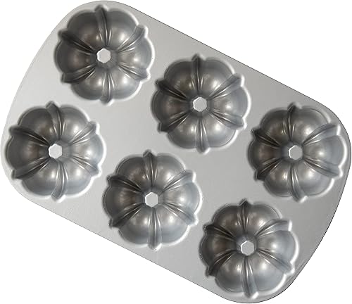 Vista 4 de Nordic Ware Bundtlette clásico