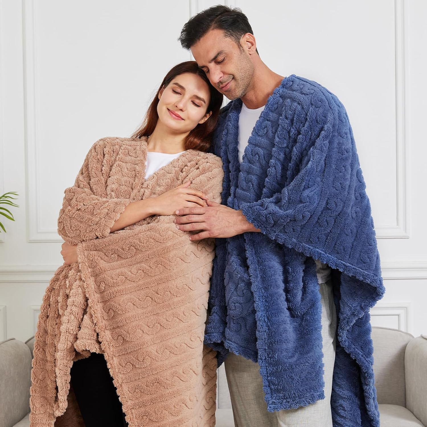 Wearable Blanket Sherpa Fleece Shawl Blanket with Pockets Blanket Poncho Cape for Adults, Cozy Shawl TV Throw Blankets - Image 4