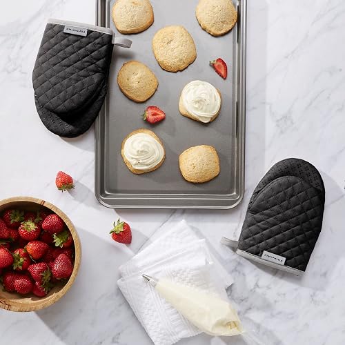KitchenAid Asteroid Mini Cotton Oven Mitts with Silicone Grip - Thumbnail 3