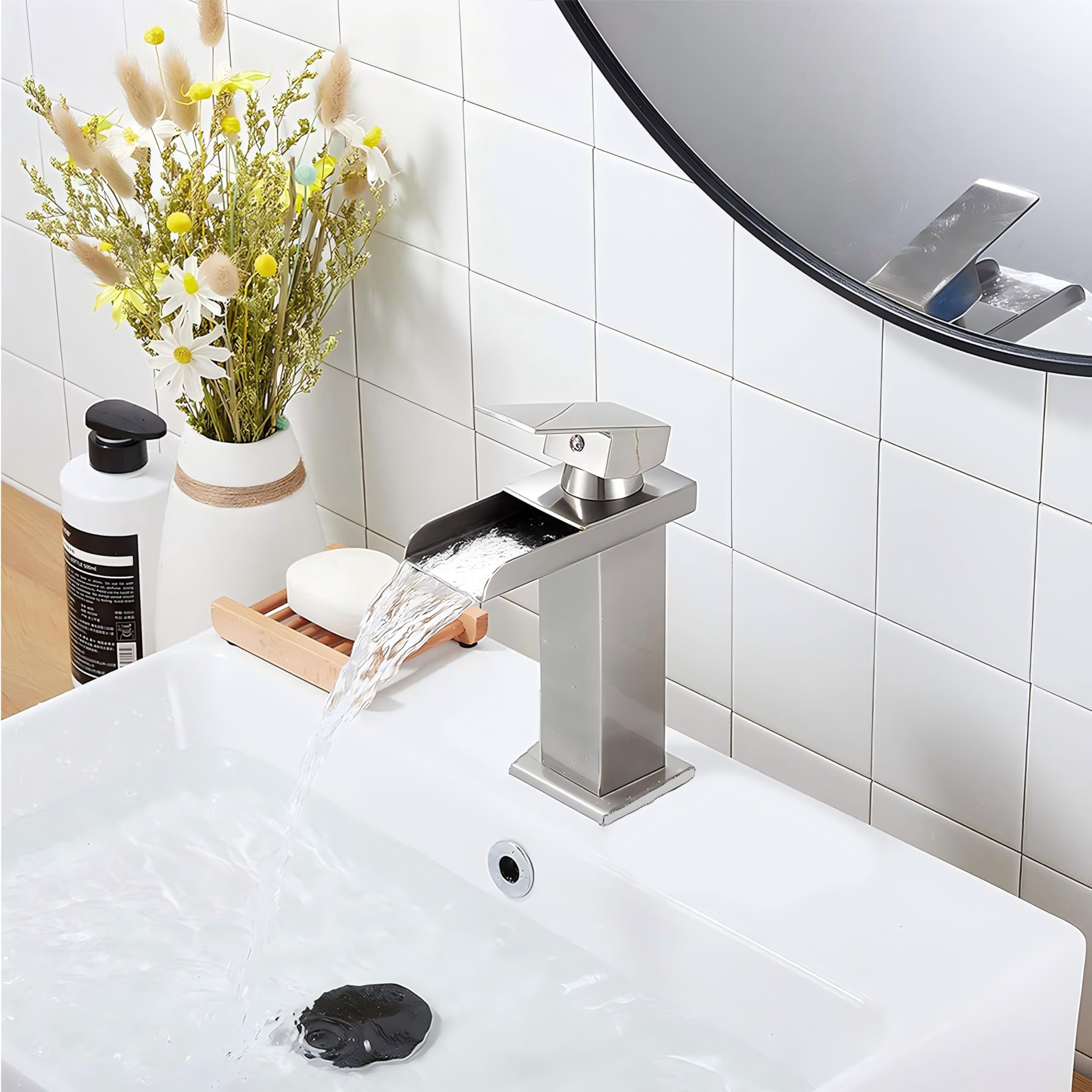Grifo de baño de cascada de acero inoxidable y latón, ahorro de agua, grifo de lavabo con salida caliente y fría, grifo monomando (cepillado)