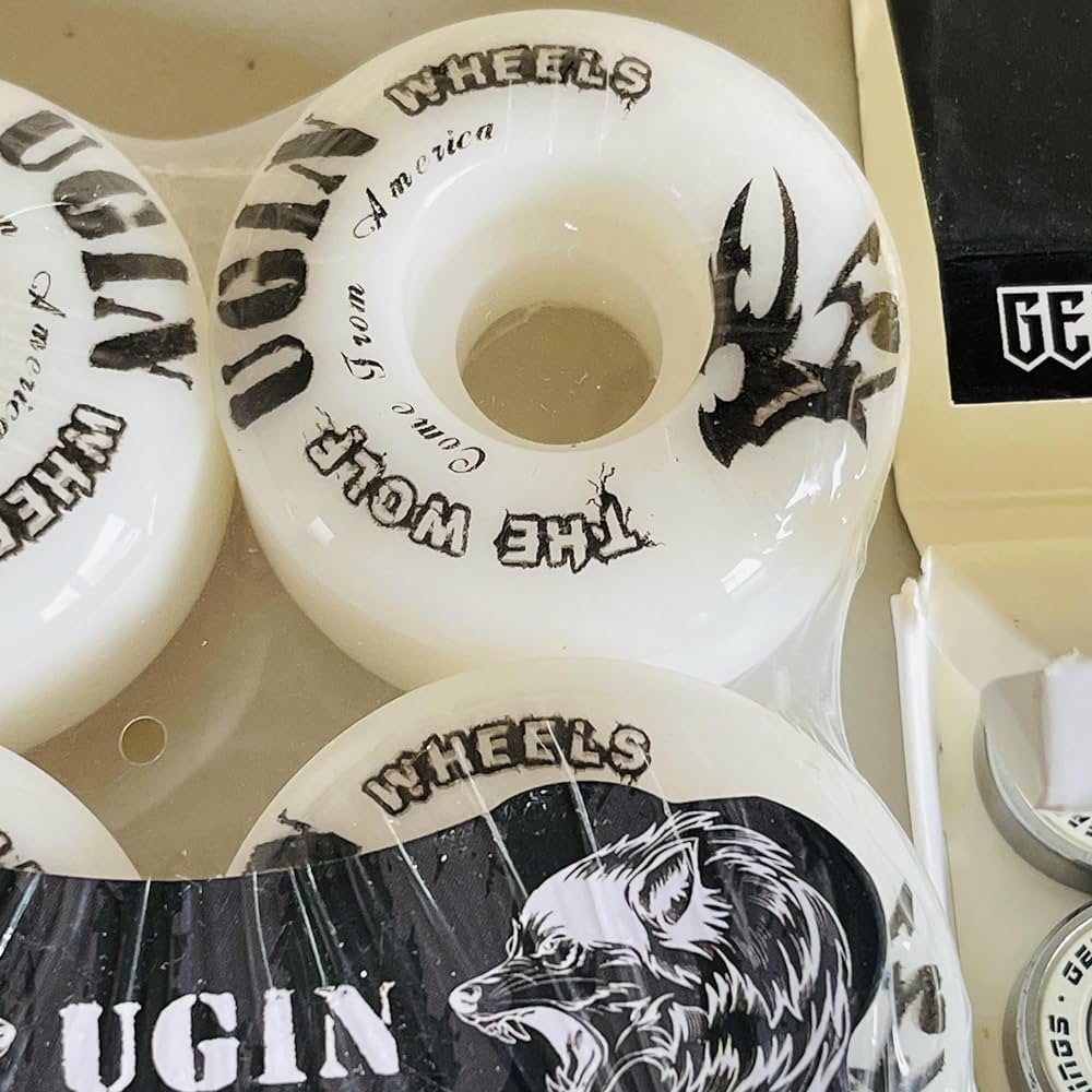 Amazon.co.jp: UGIN 95A 52*30mm ハードウィール + ABEC11