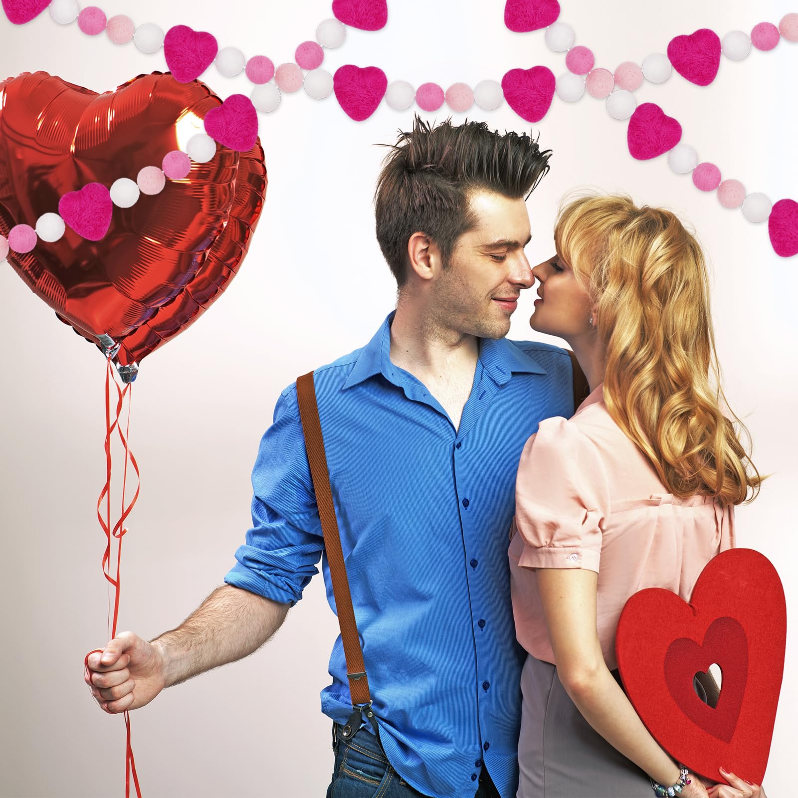 Whaline Valentinstag-Filzkugel-Girlande, 49 Bälle, Herz-Banner, rosa, weiß, flauschig, hängendes Ornament für Urlaub, Party, drinnen und draußen, Heimbüro, Dekoration, 3 m