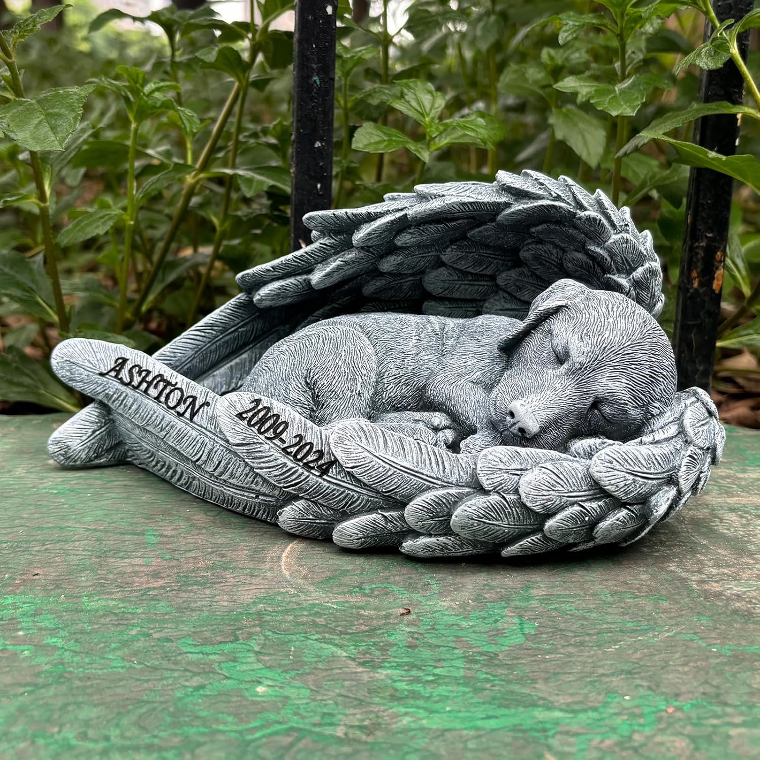 Personalized Angel Wings Dog Memorial Stone,Custom Outdoor Tombstone to Commemorate Our Lost Fur Baby,Dog Memorial Statue Engraved with Pet Name,Pet Dog Headstone Memorial Gift Garden Stone