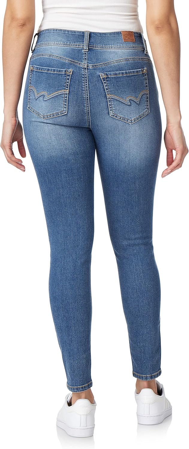 WallFlower Women’s Flirty Curvy Skinny High Rise Insta Stretch Juniors Jeans (Standard and Plus)