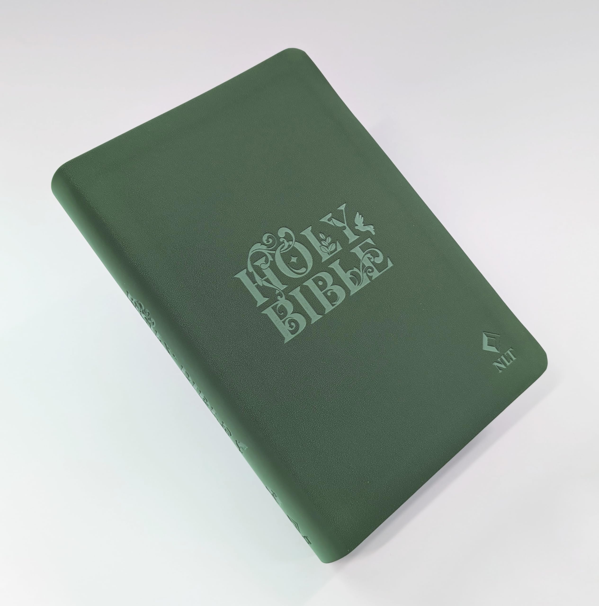 Holy Bible: New Living Translation, Sage-green Soft-tone, British Text