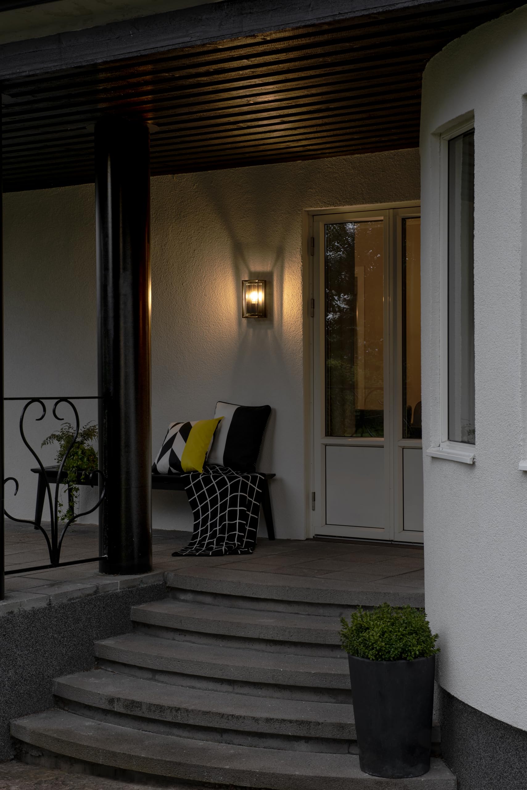 Konstsmide Wandleuchte Brindisi | schwarz | Outdoor | E27 | Max 20 | 7874-750