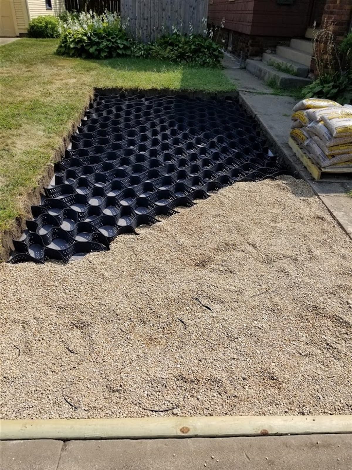 Griglia per il controllo dell'erosione, resistente, per vialetti ripidi e riparazioni stradali, in polietilene, 7,5 cm di altezza, 2 x 10 m
