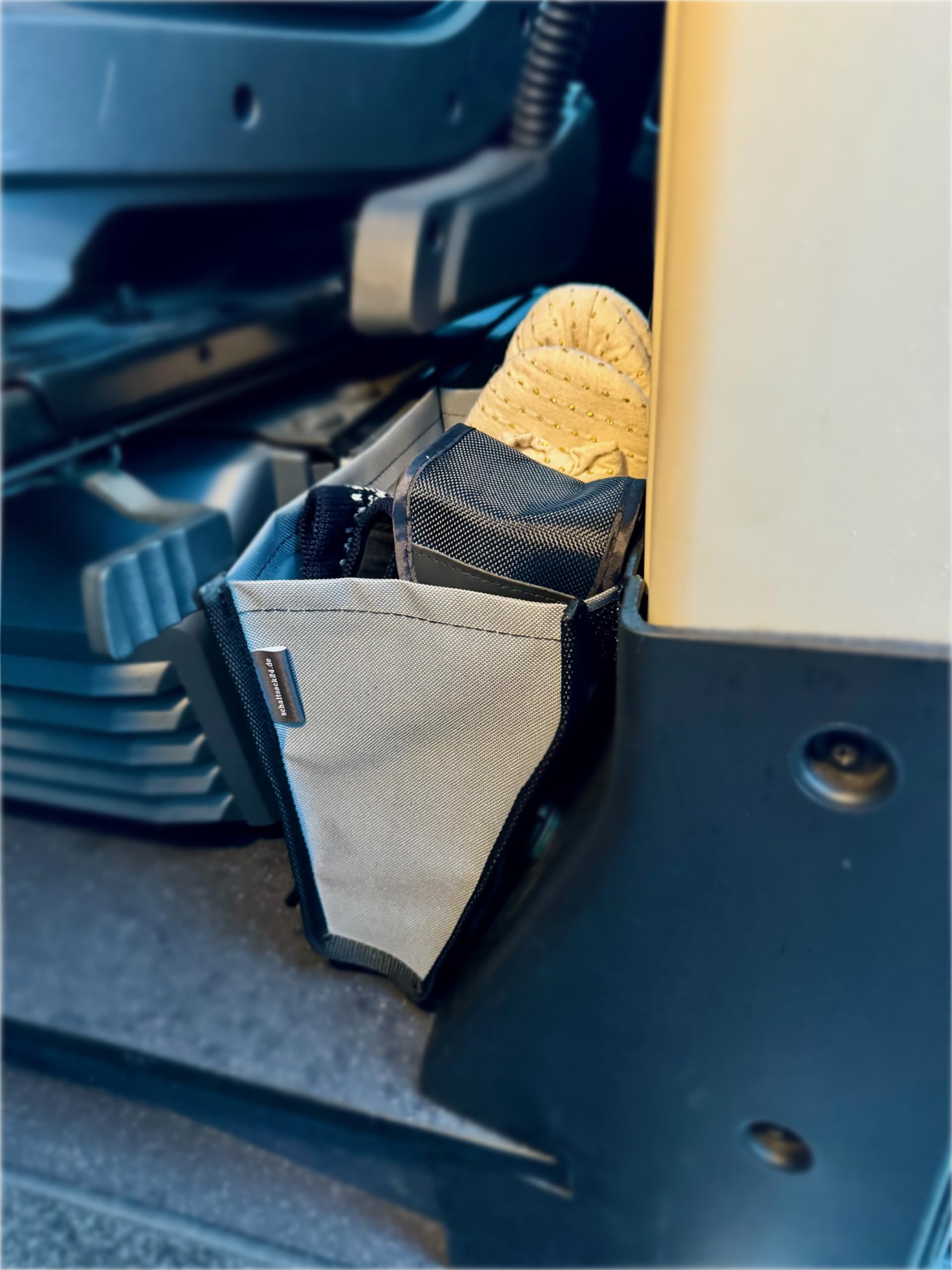 STYYL Stauraumtasche Schwarz für die B-Säule an Kastenwagen/Wohnmobil Ducato Jumper Boxer (Hellgrau)